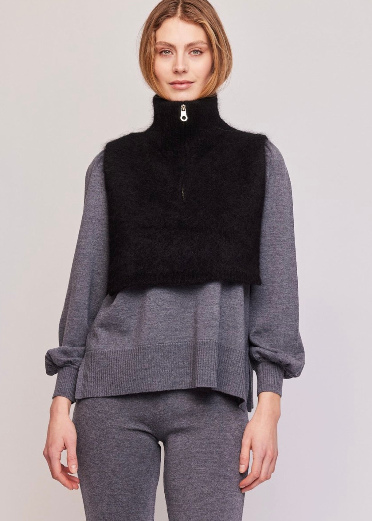 Belinda Chunky Hight Neck Black