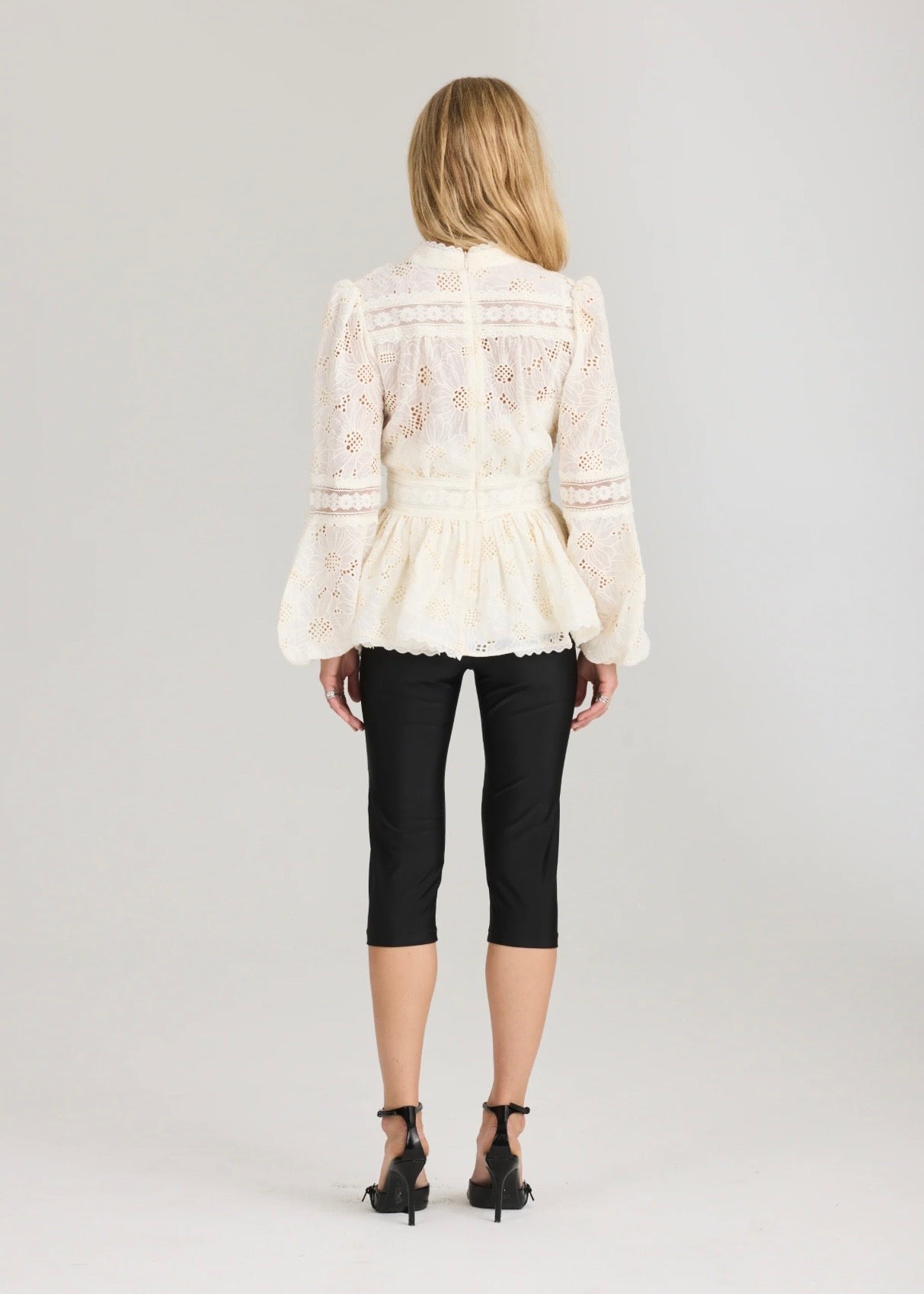 Aliah Daisy Blouse Cream