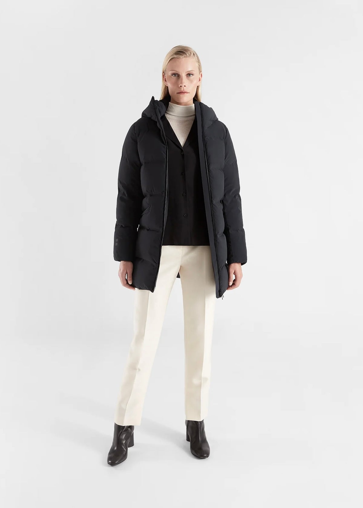 Thundra Parka Black