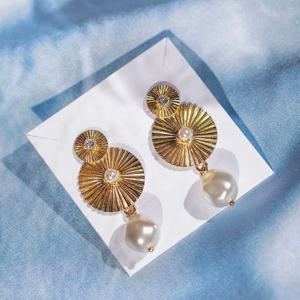 Odessa Pearl Earrings Gold Pearl