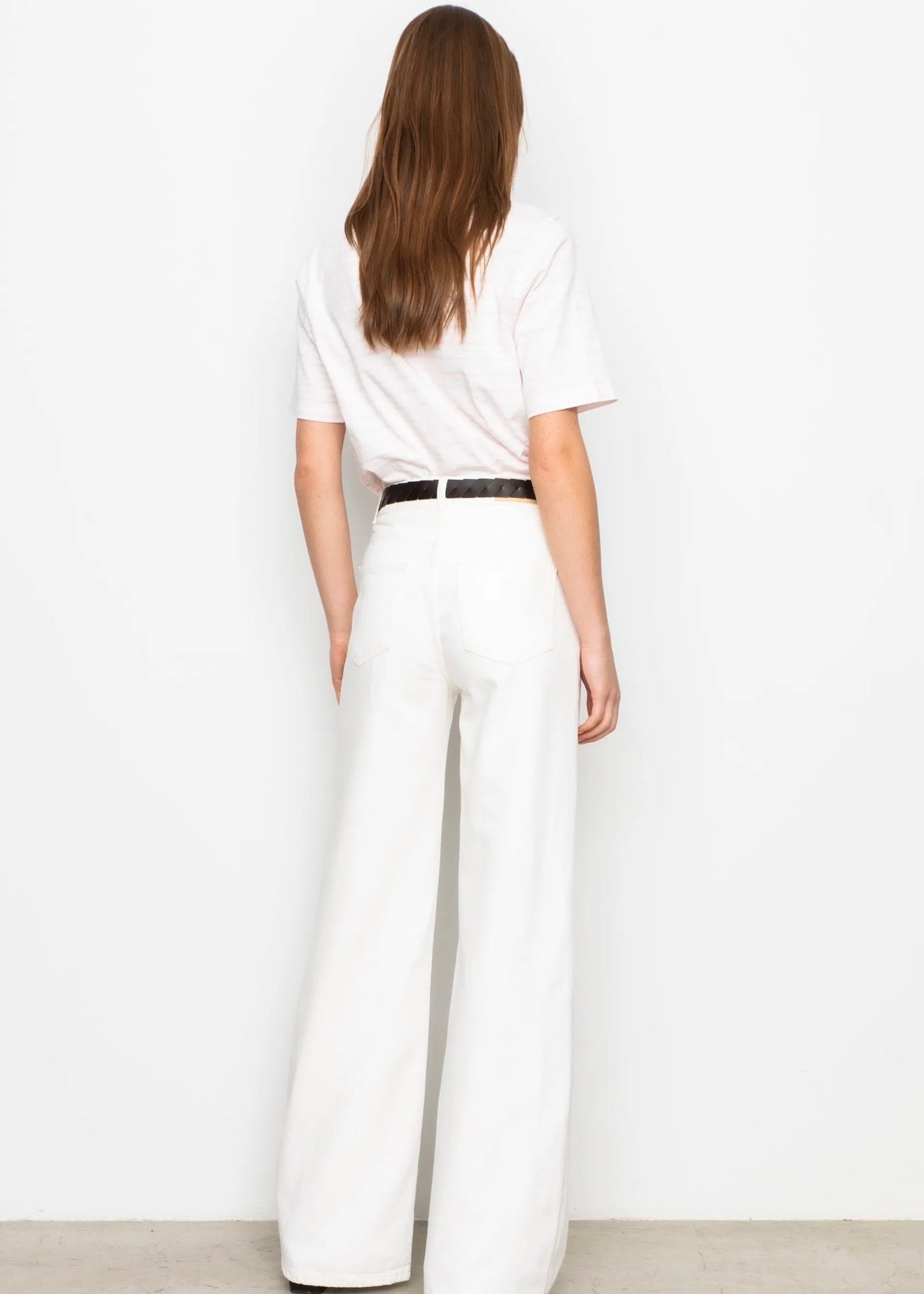 Taylor Offwhite