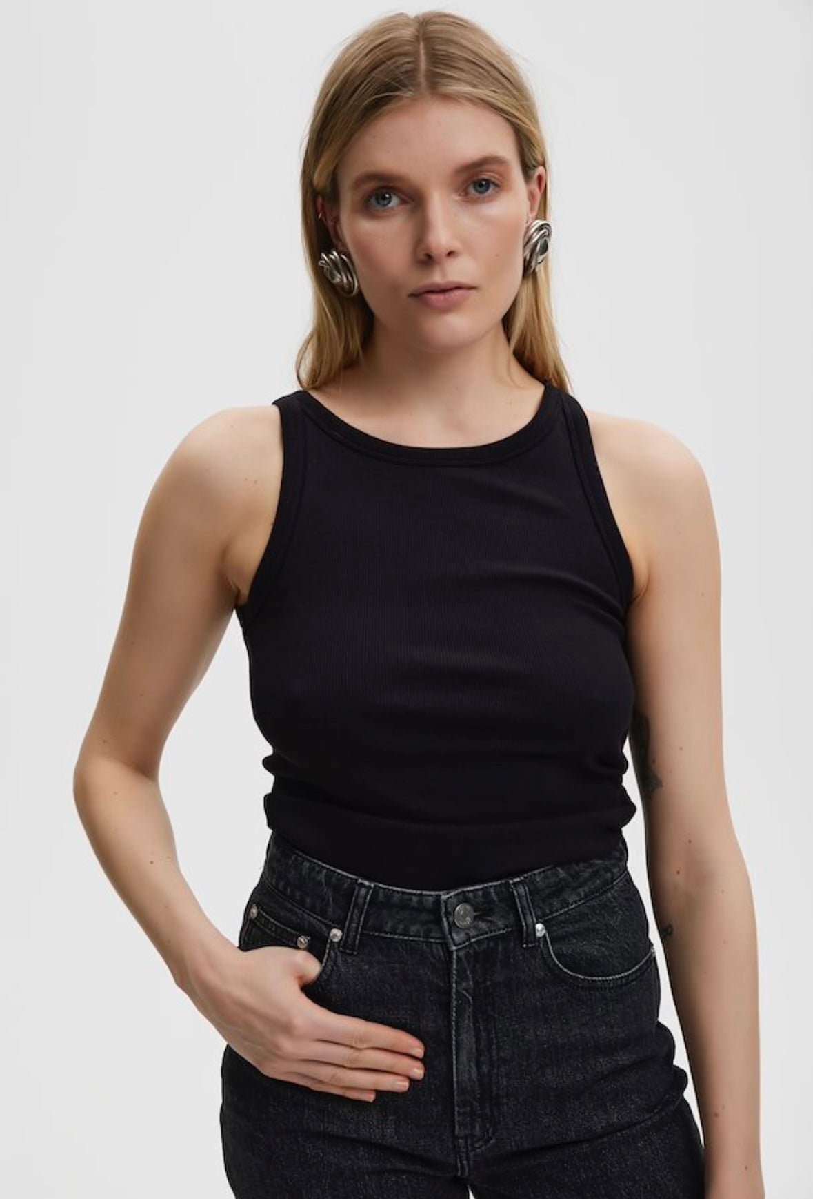 Gestuz Drew top - Black