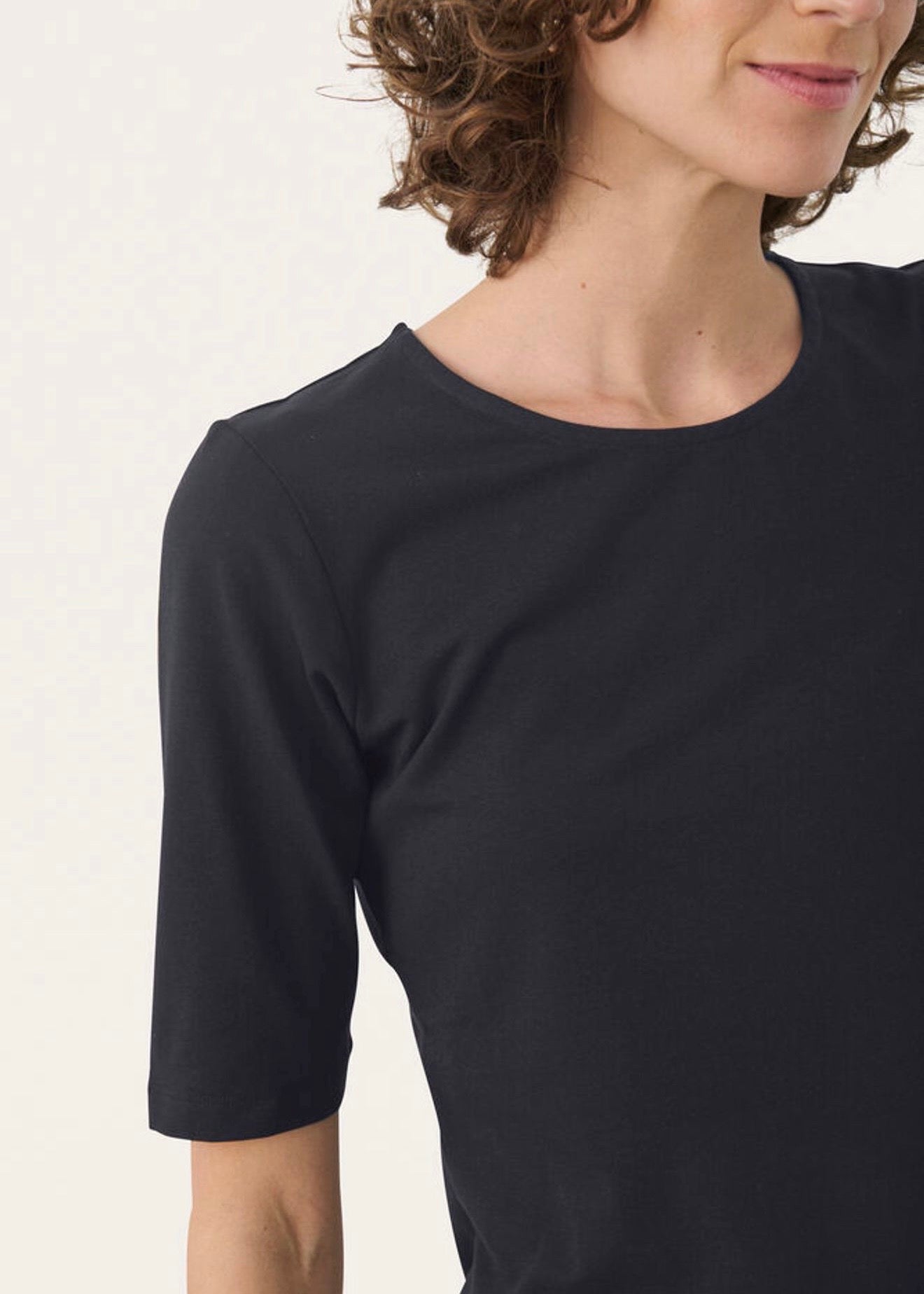 Nemi T-shirt Dark Navy