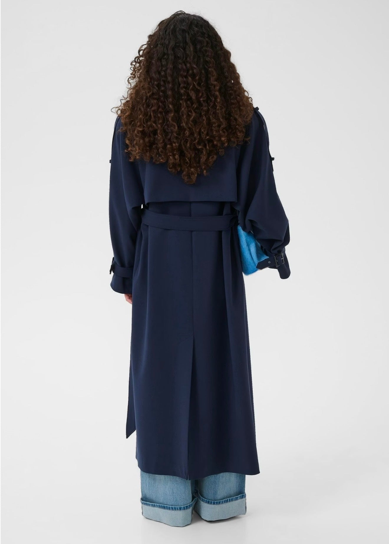 Avic Long Trench Sky Captain