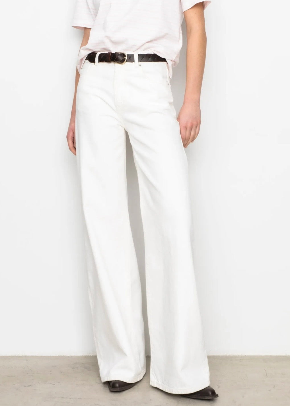 Taylor Offwhite
