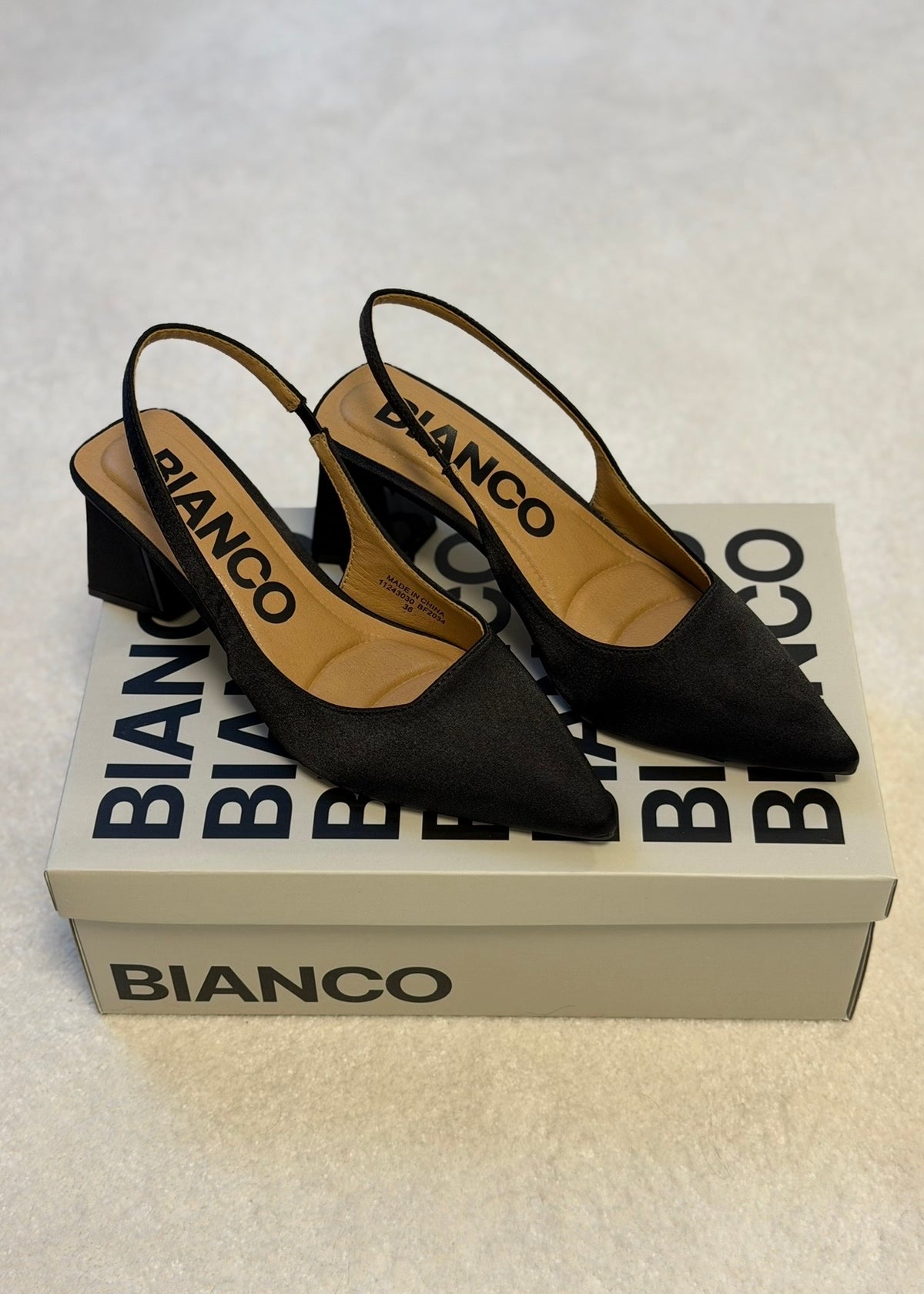 BIAMaralyn Slingback Satin Black