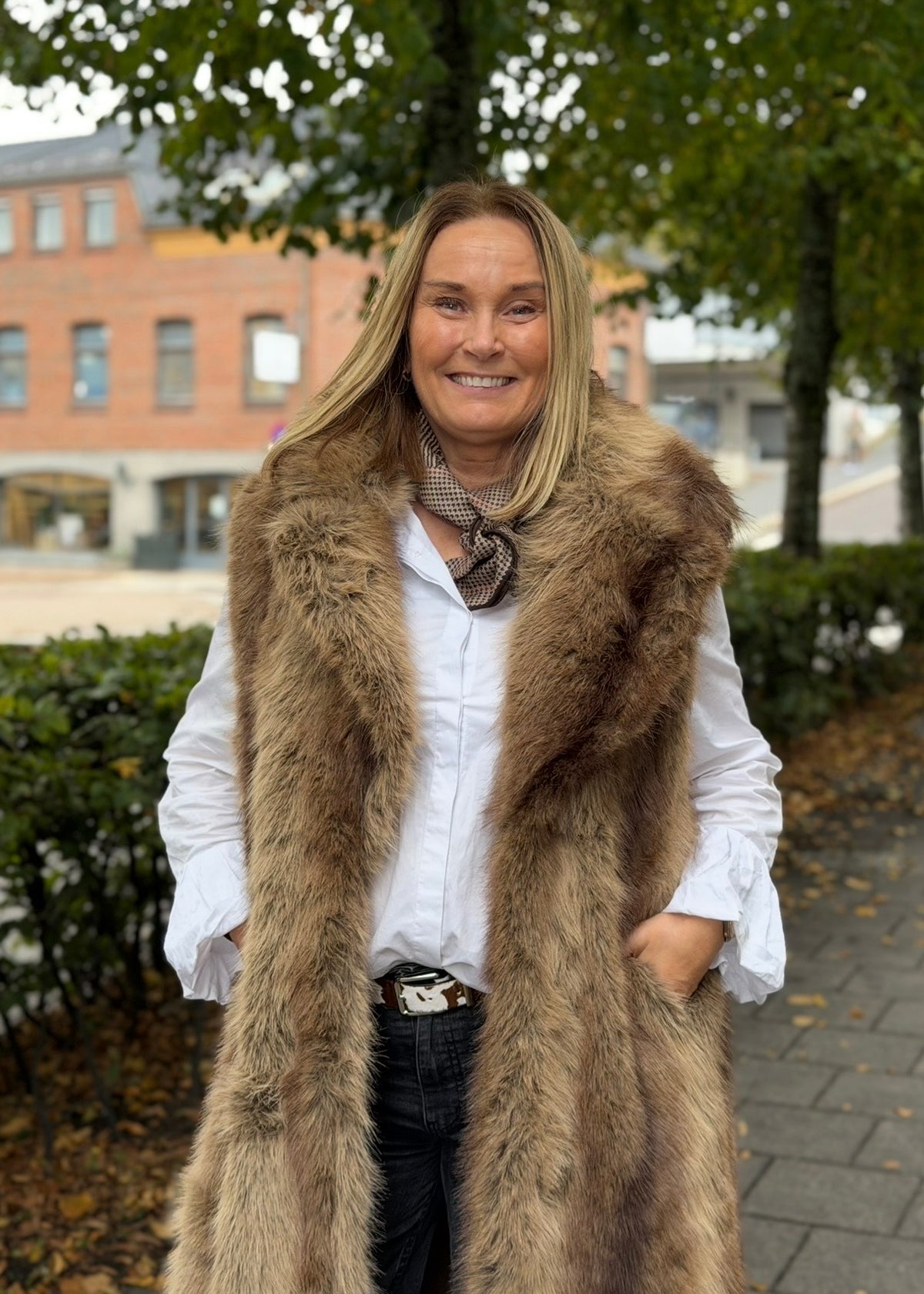 St. Moritz Fuskepels Vest Ulv