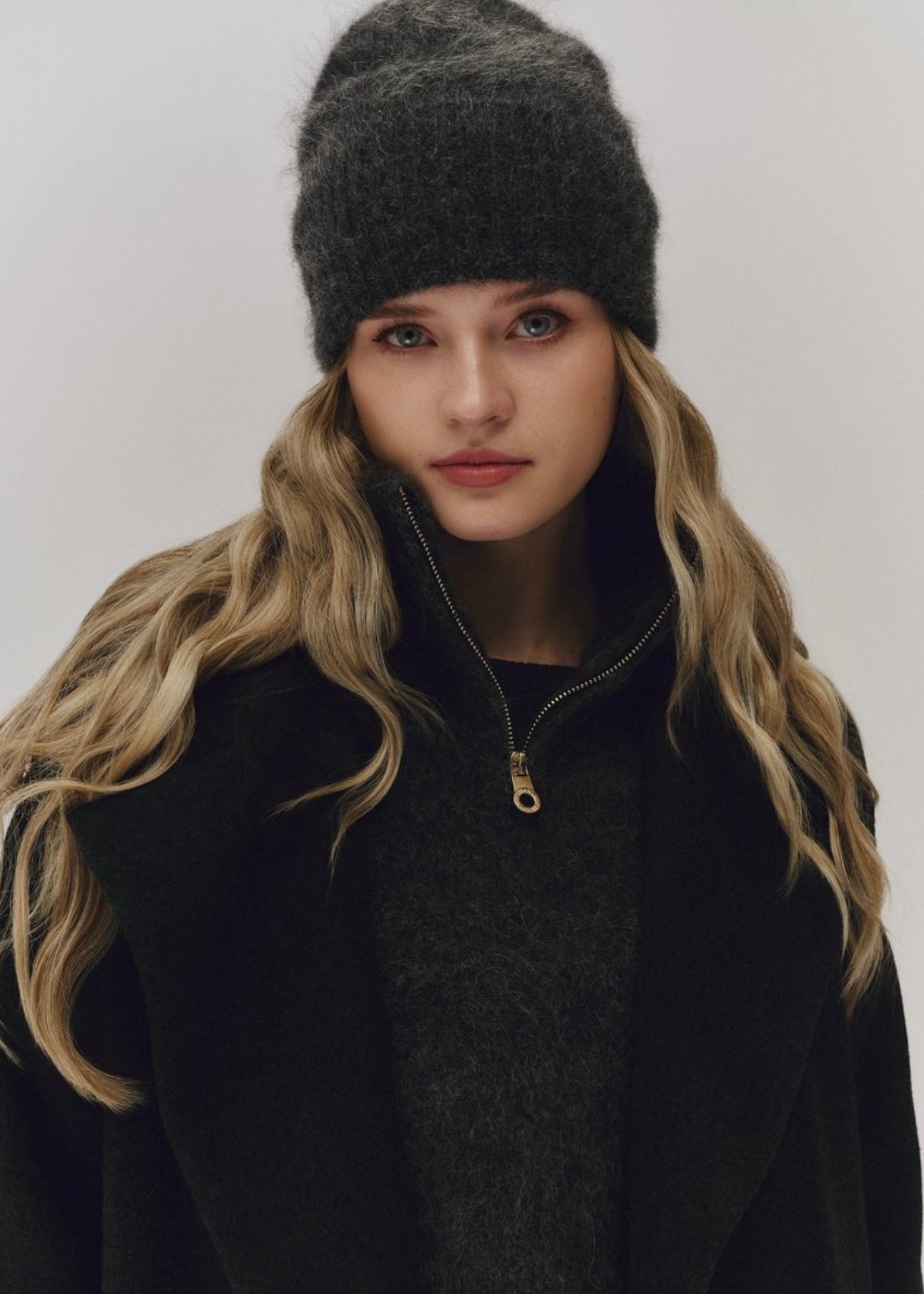 Belinda Chunky Hight Neck Charcoal