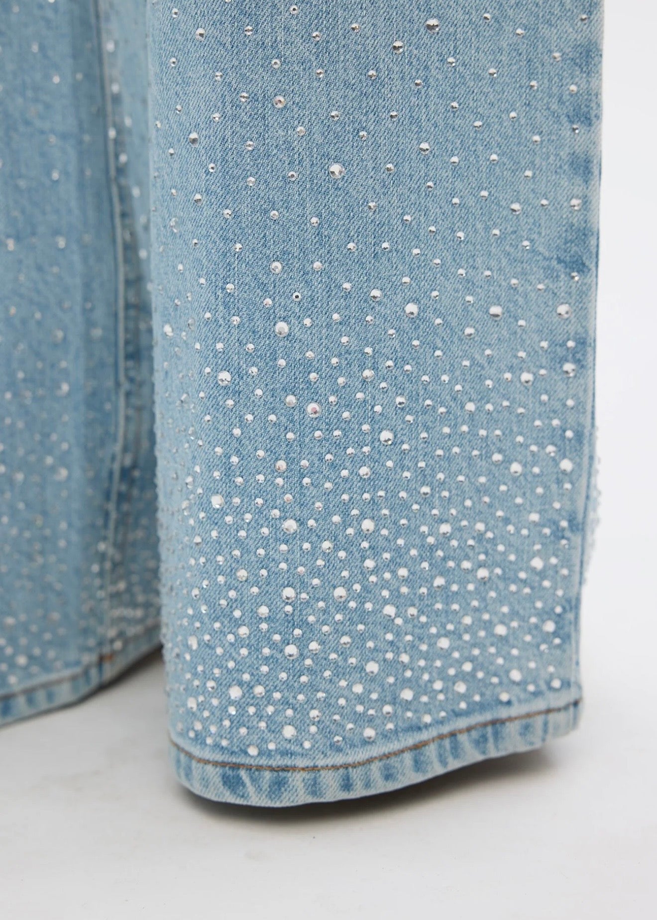 Abby Regular Light Rinse Rhinestone