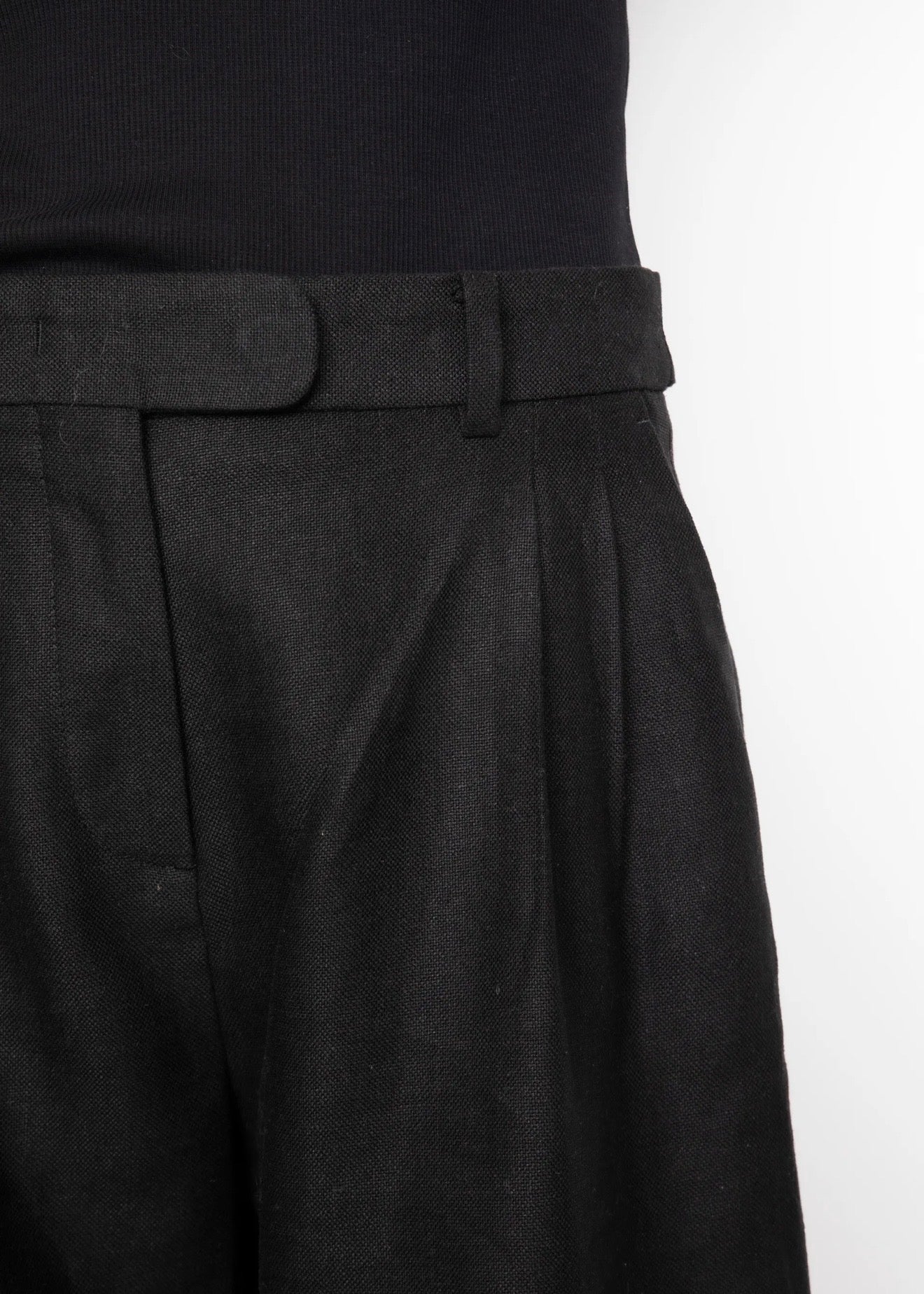 Daria Shorts Black