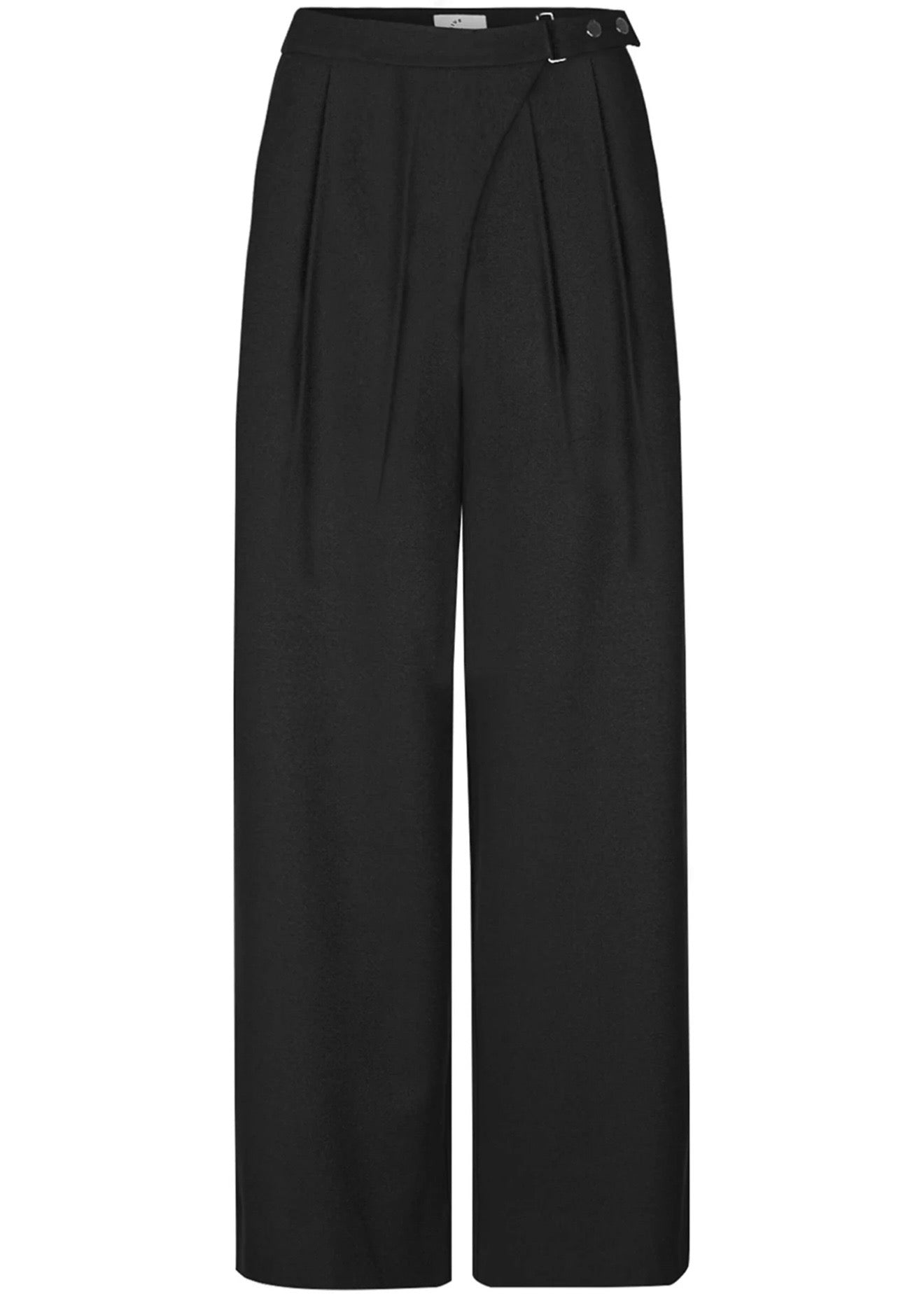 Uma Regular Black