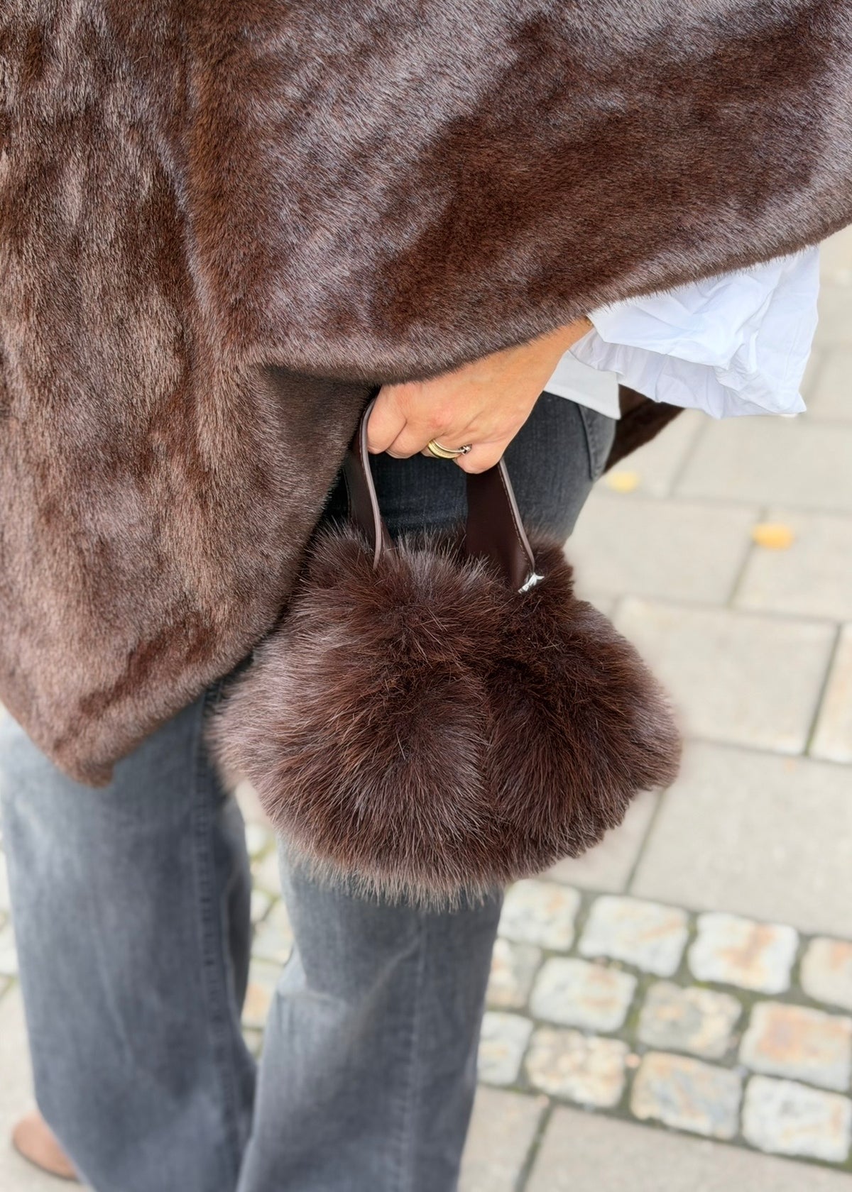 Paris Fuskepels Veske Minkbrun
