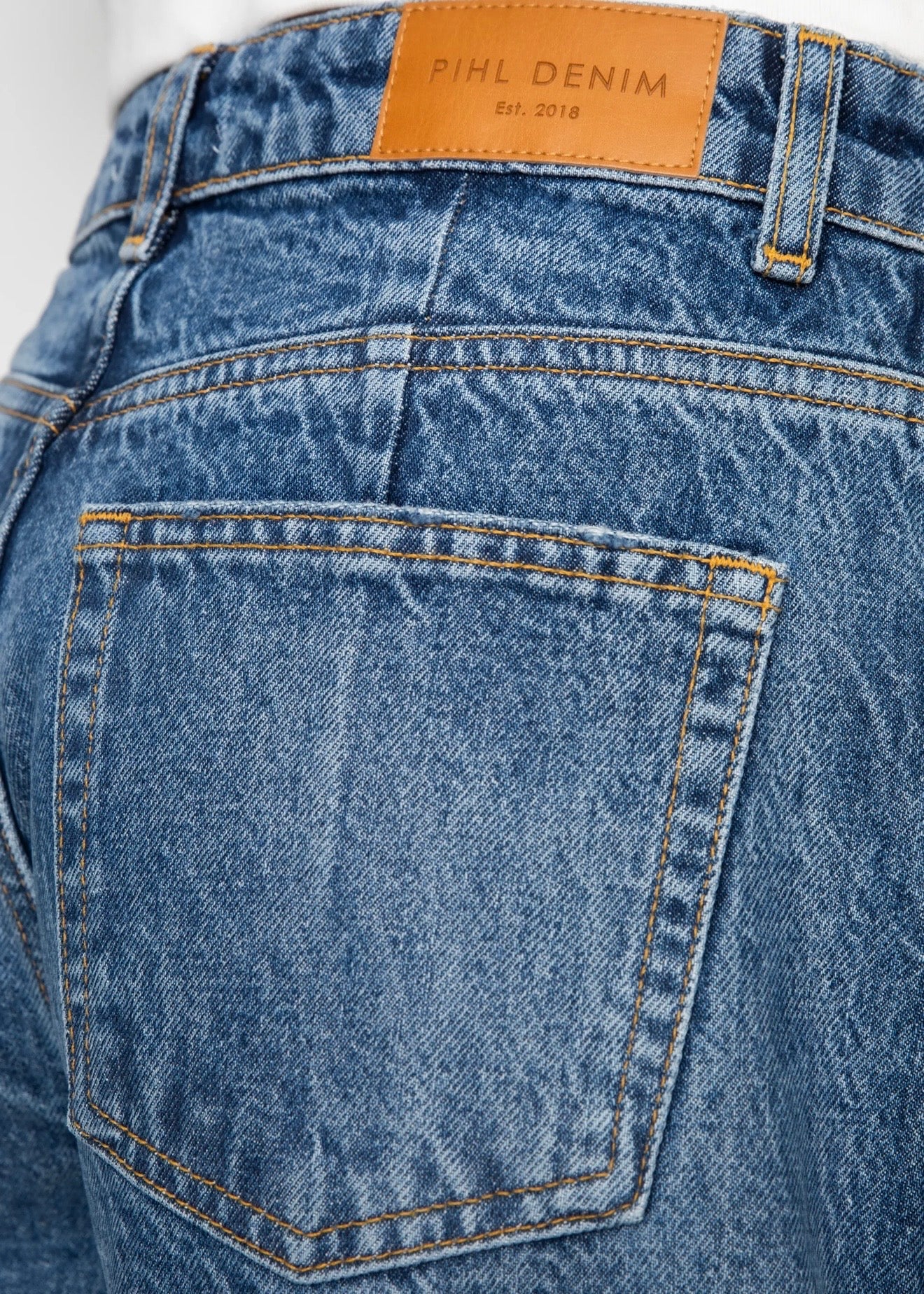 Libby Washed Dark Blue