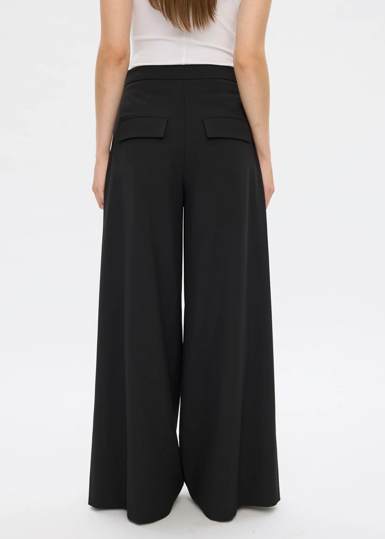 Uma Regular Black