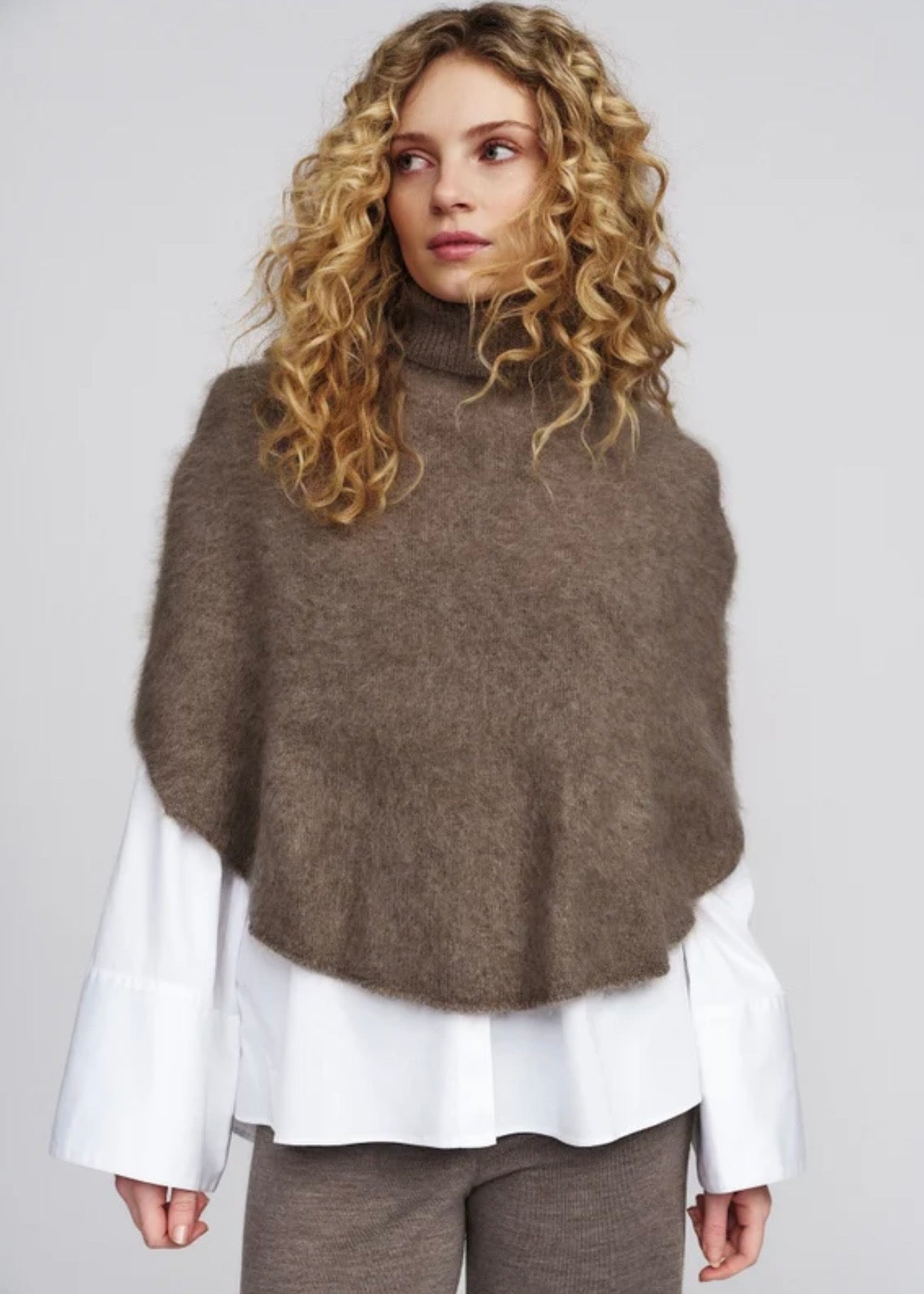 Maiken Brushed Poncho Light Brown