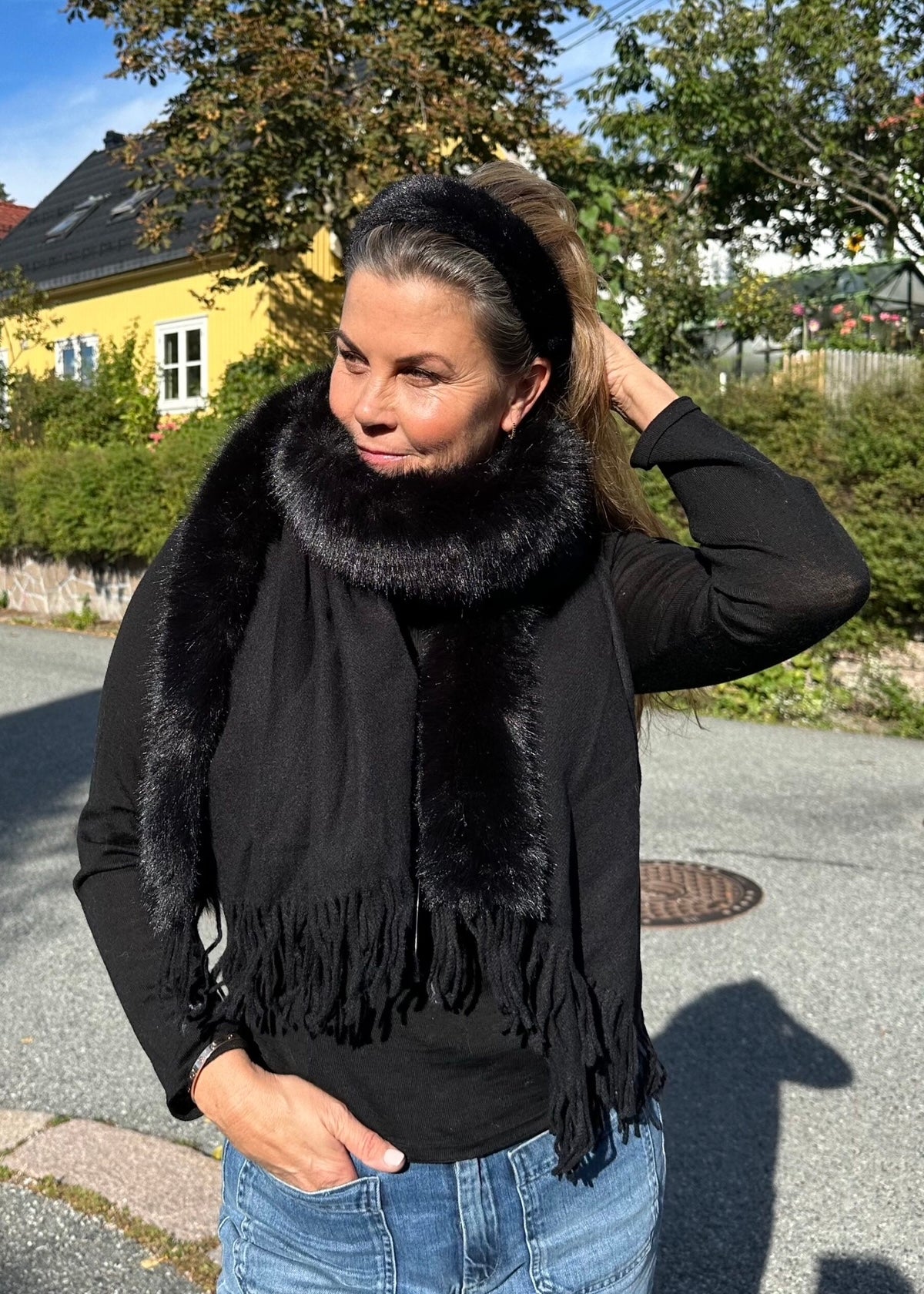 Jackie ullskjerf Svart