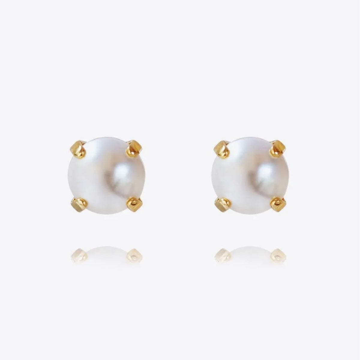 Classic Stud Earrings Gold Pearl