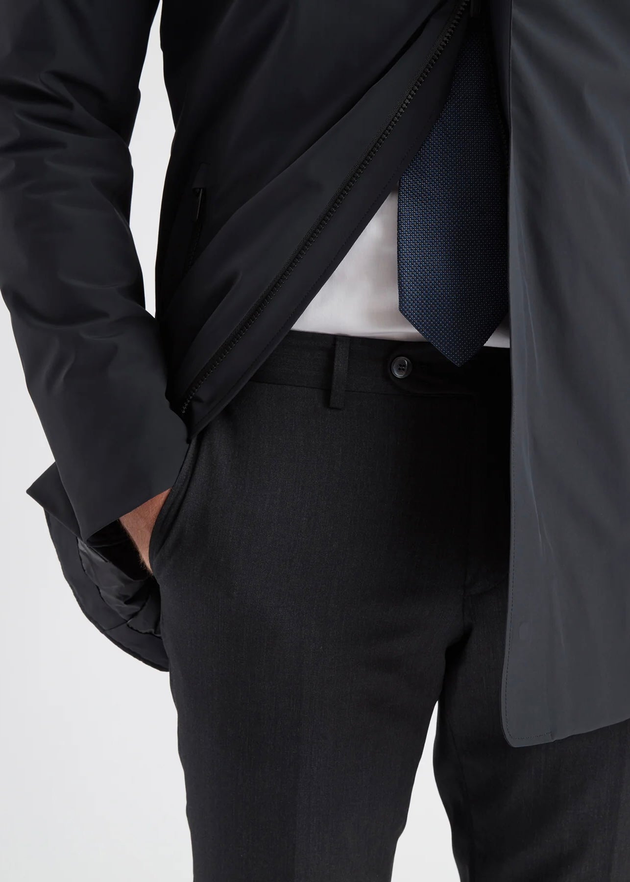 Regulator Coat Black