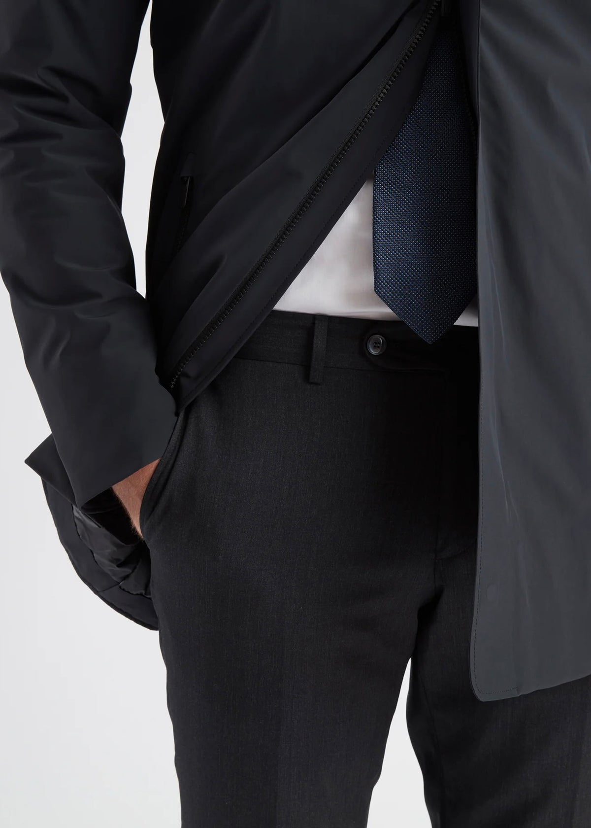 Regulator Coat Black