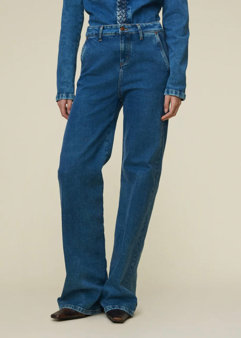 Silvia Den The Stone Green Stone