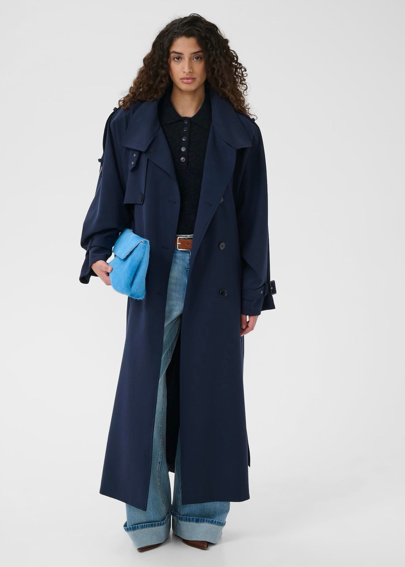 Avic Long Trench Sky Captain