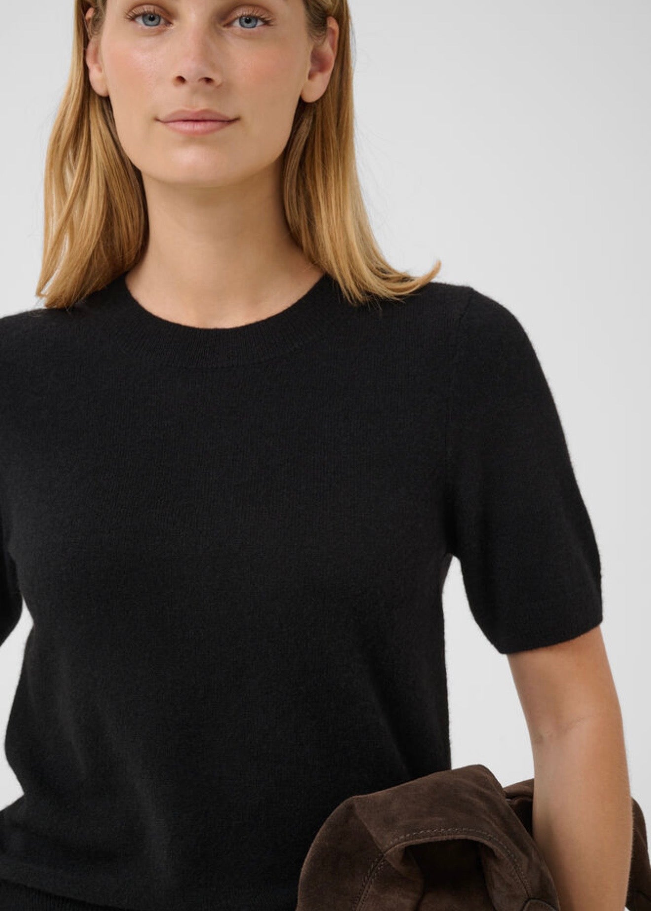 Everlotta Black