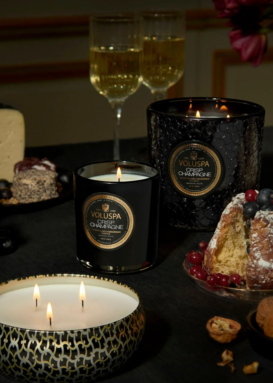 Classic Boxed Crisp Champagne