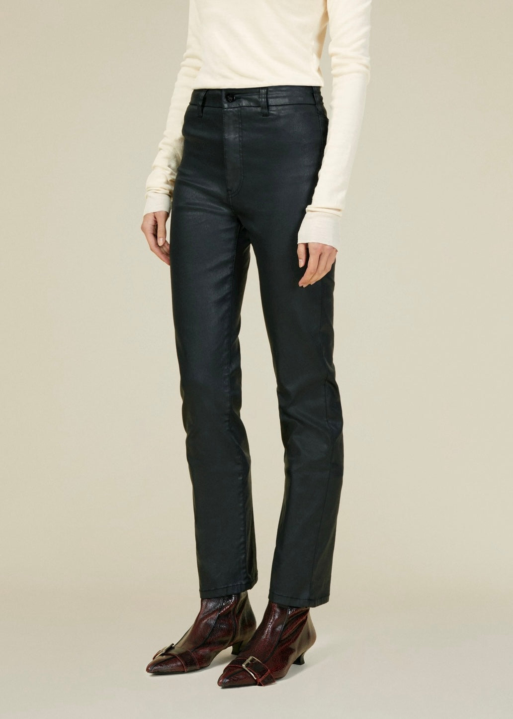 Malena Clean Montana Tonal Black