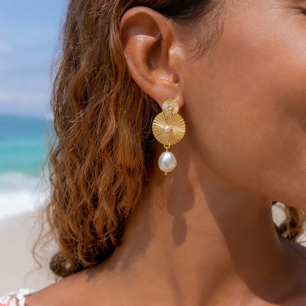 Caroline Svedbom Odessa Pearl earrings Gold Crystal