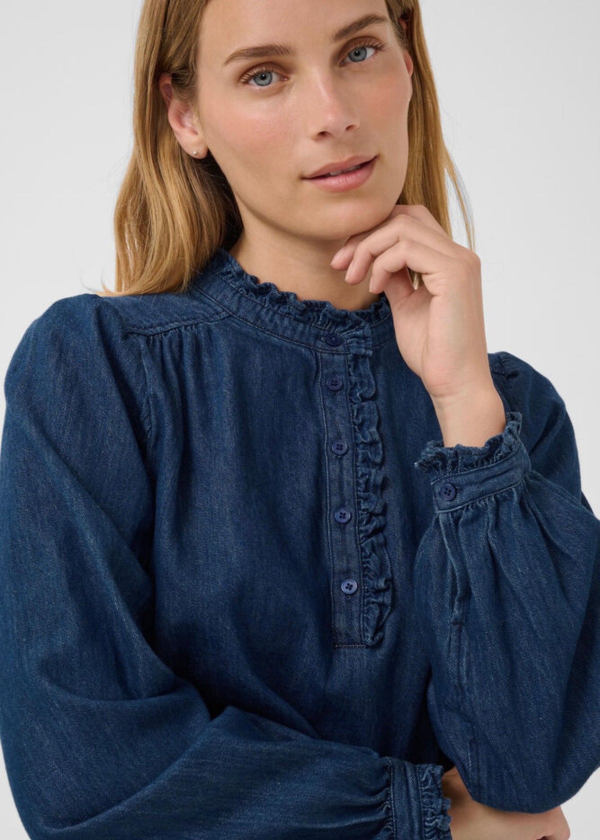 Christence Shirt Medium Dark Blue Denim
