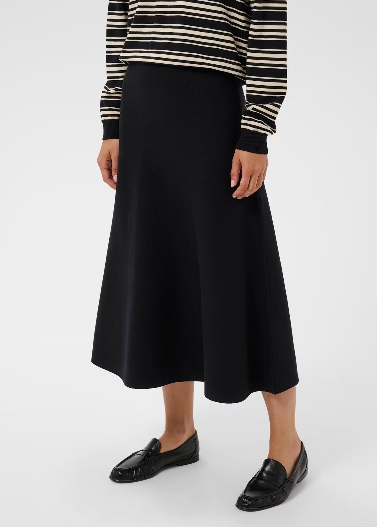 Vikesa Flared Skirt Black