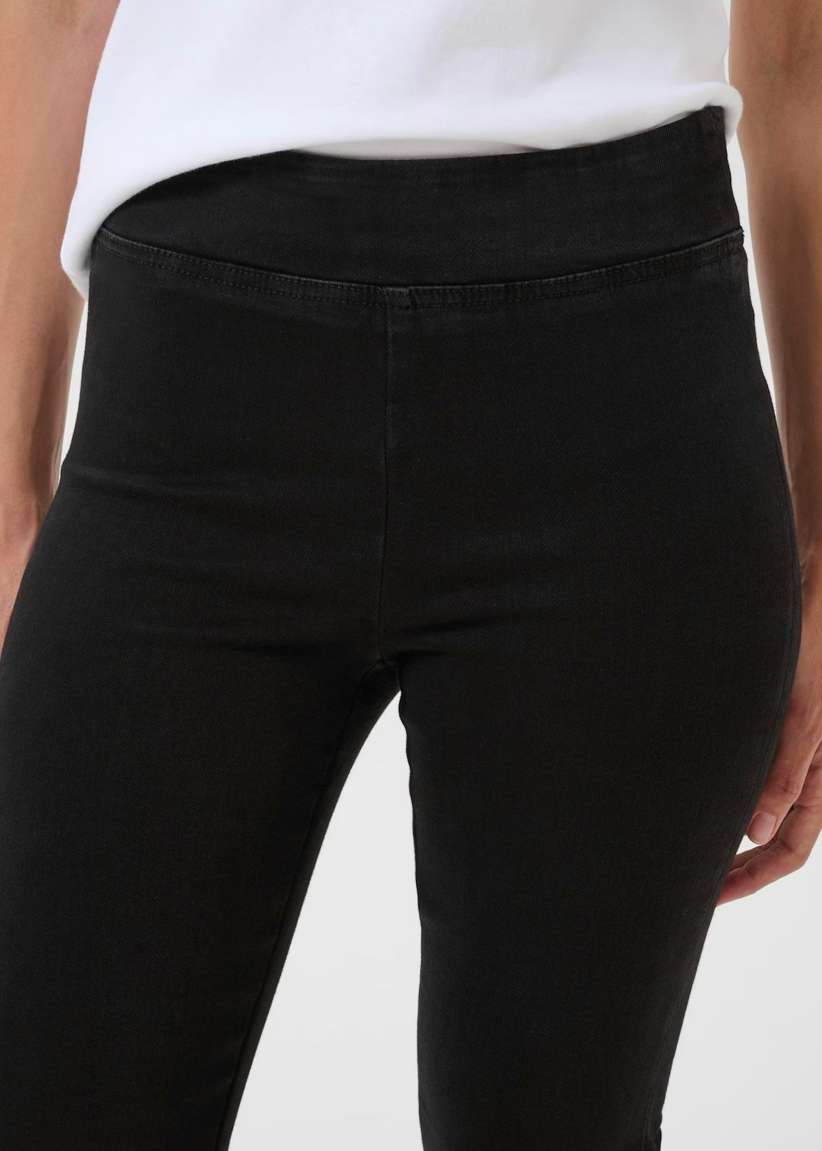 Nikelas pants Black