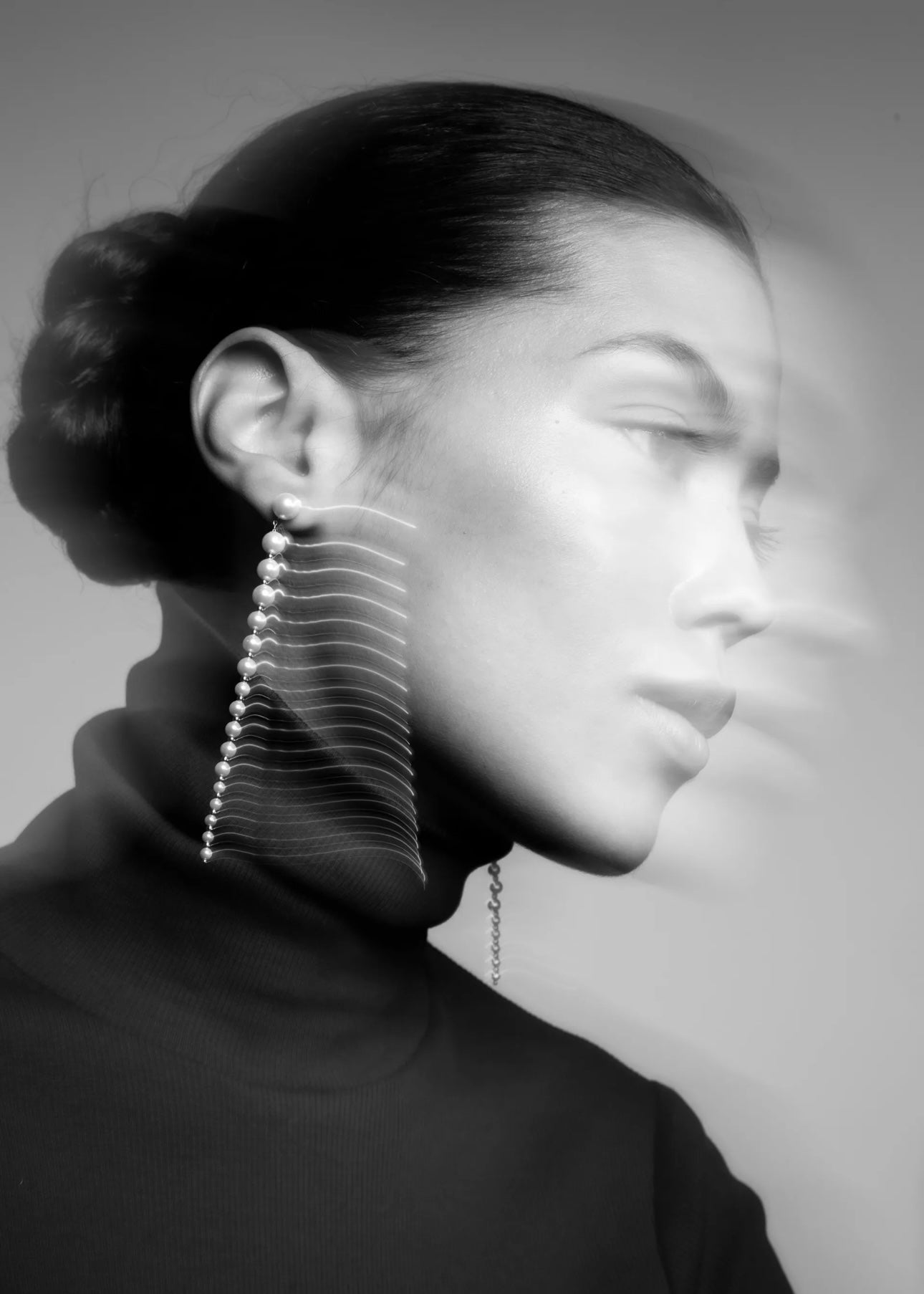 The Long Pearl earrings Cream