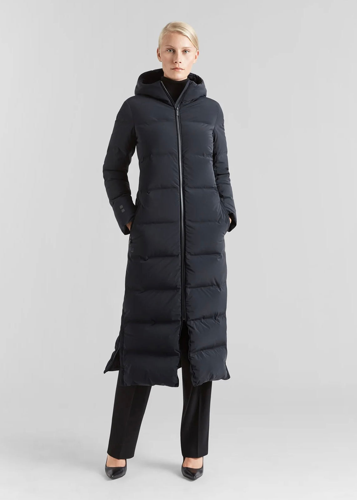 Infinity Down Coat Black