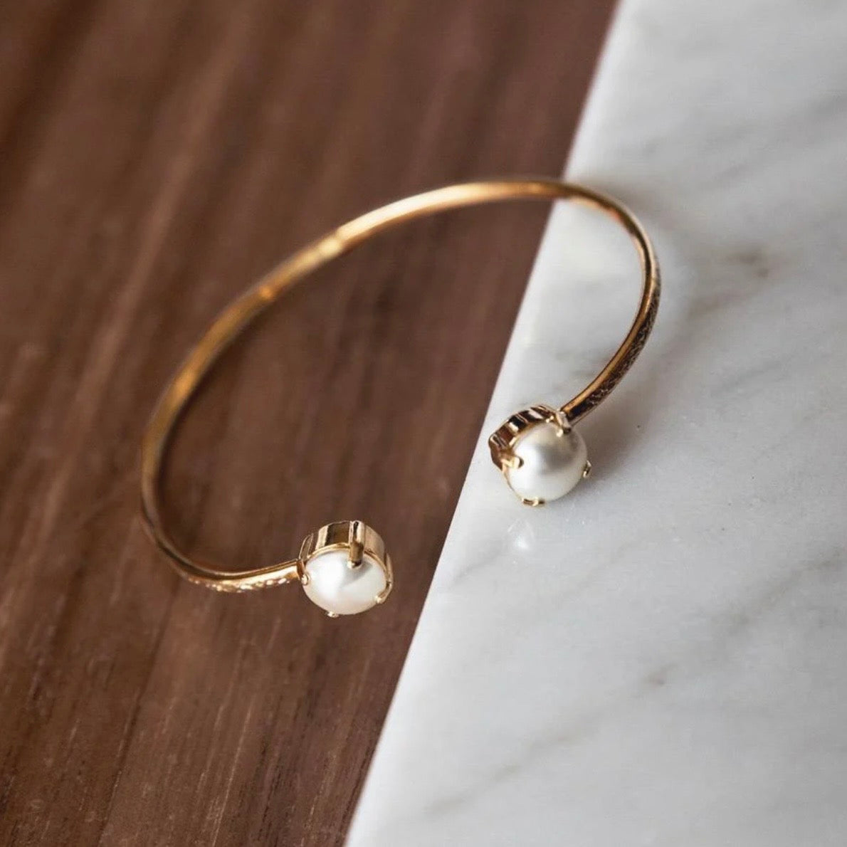 Classic Petite Bracelet Gold Pearl