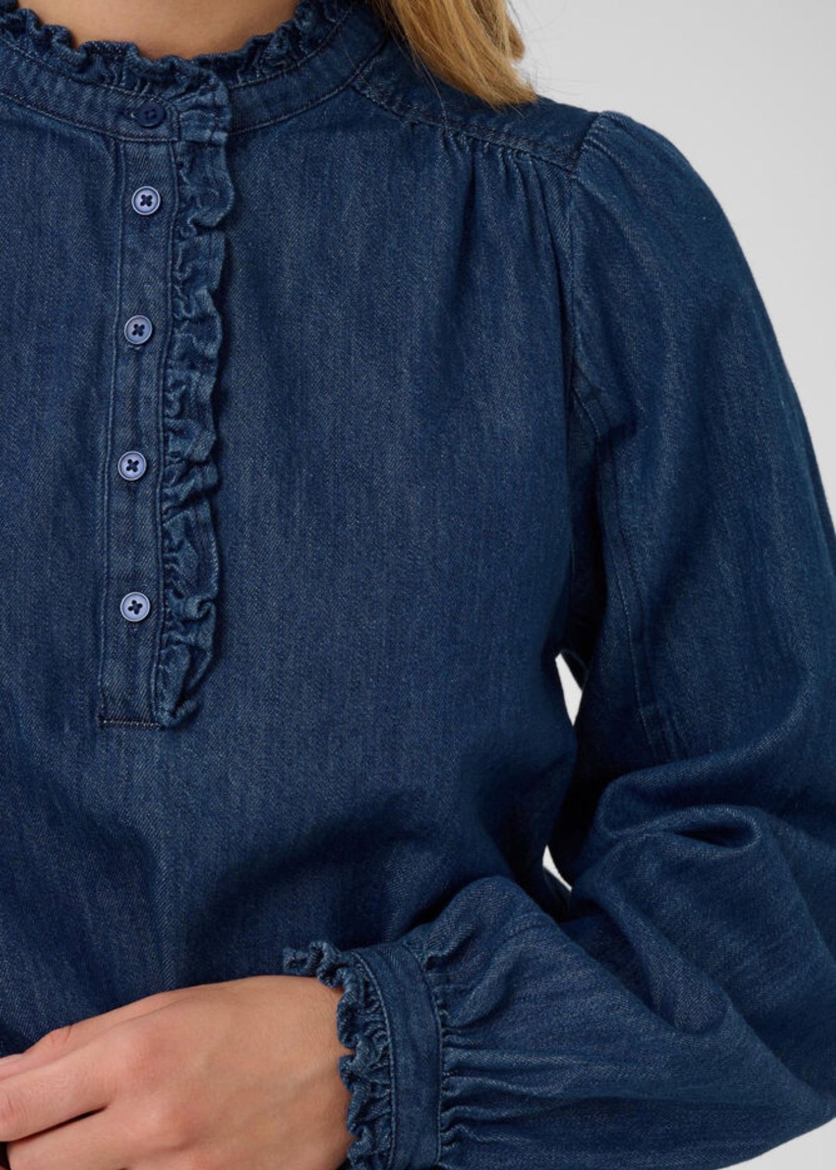 Christence Shirt Medium Dark Blue Denim