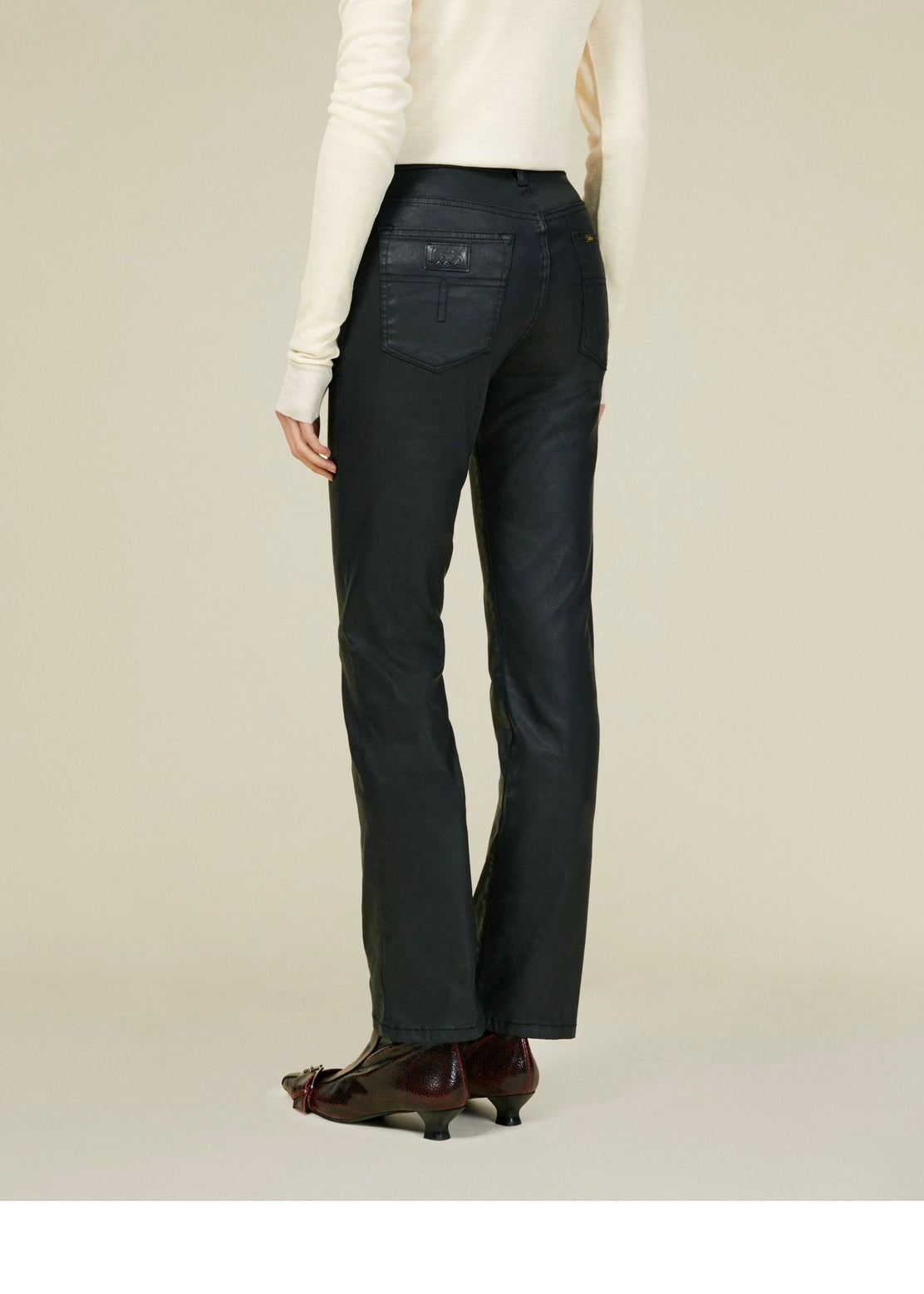 Malena Clean Montana Tonal Black