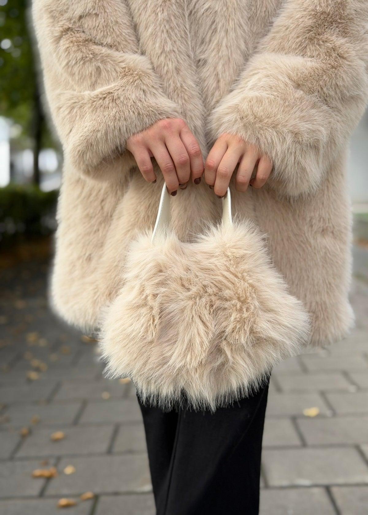 Paris Fuskepels Veske Lys Beige