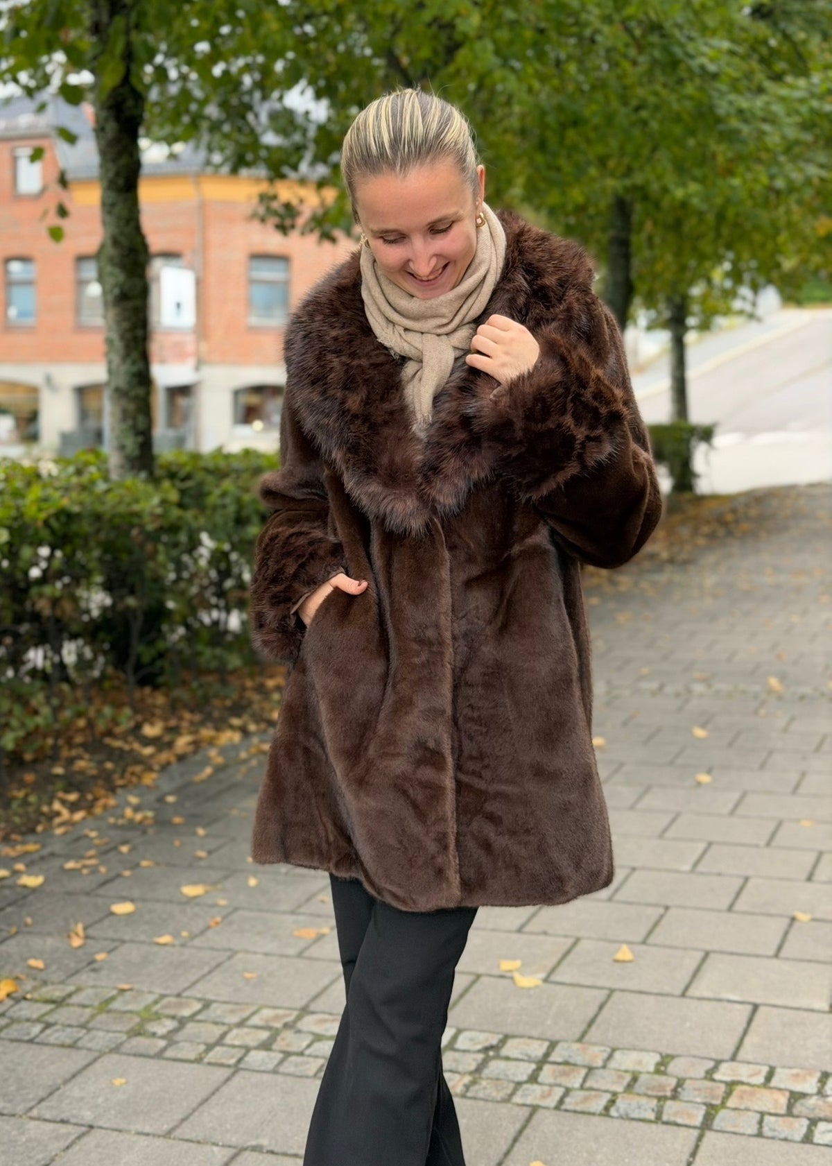 London Fuskepels Jakke Minkbrun/Leo