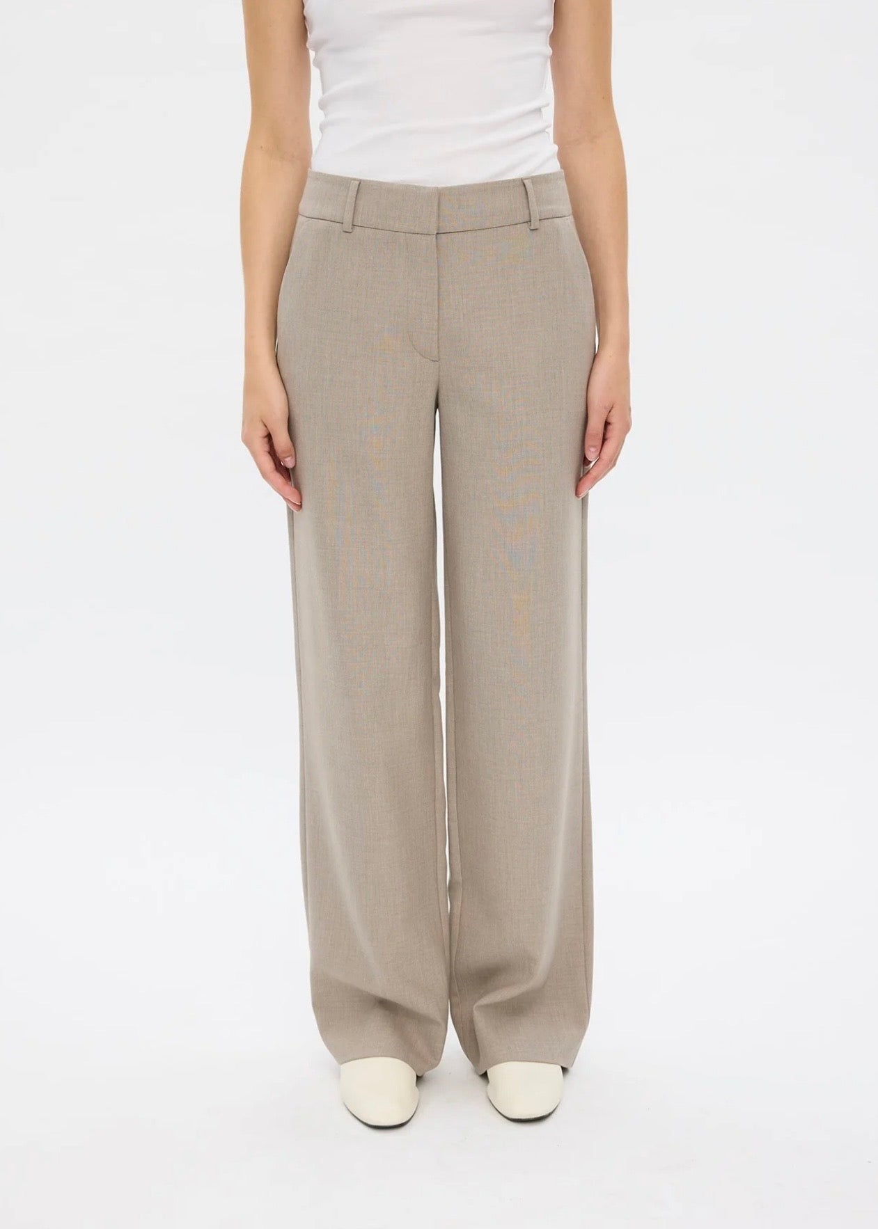 Dena Regular Oak Melange