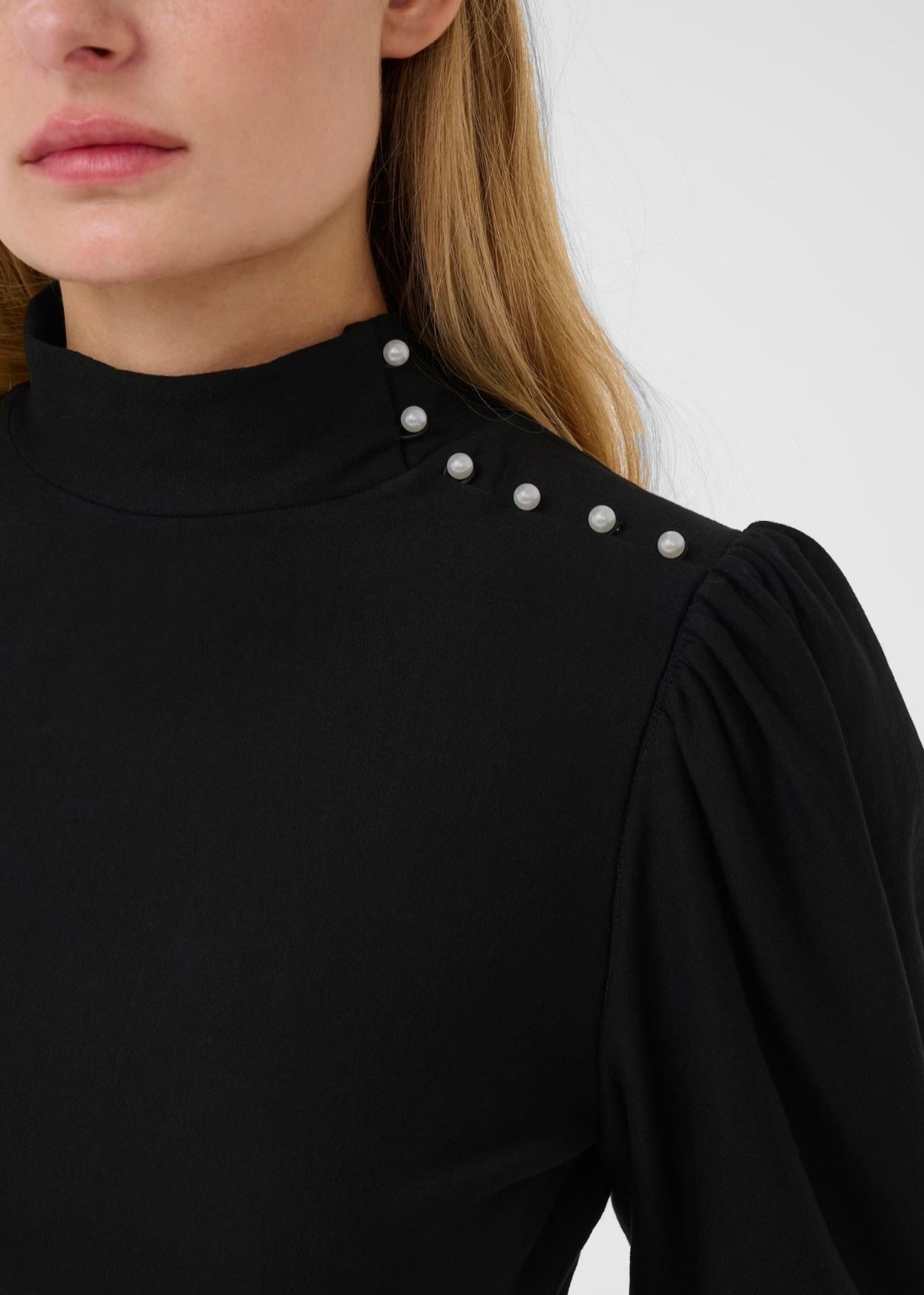 Rifa Button Ballon top Black