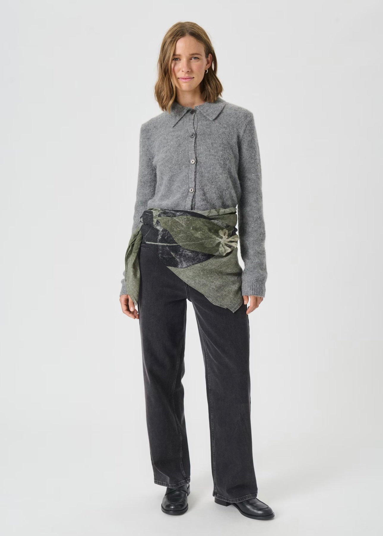 Felisia scarf Rosin Leaf