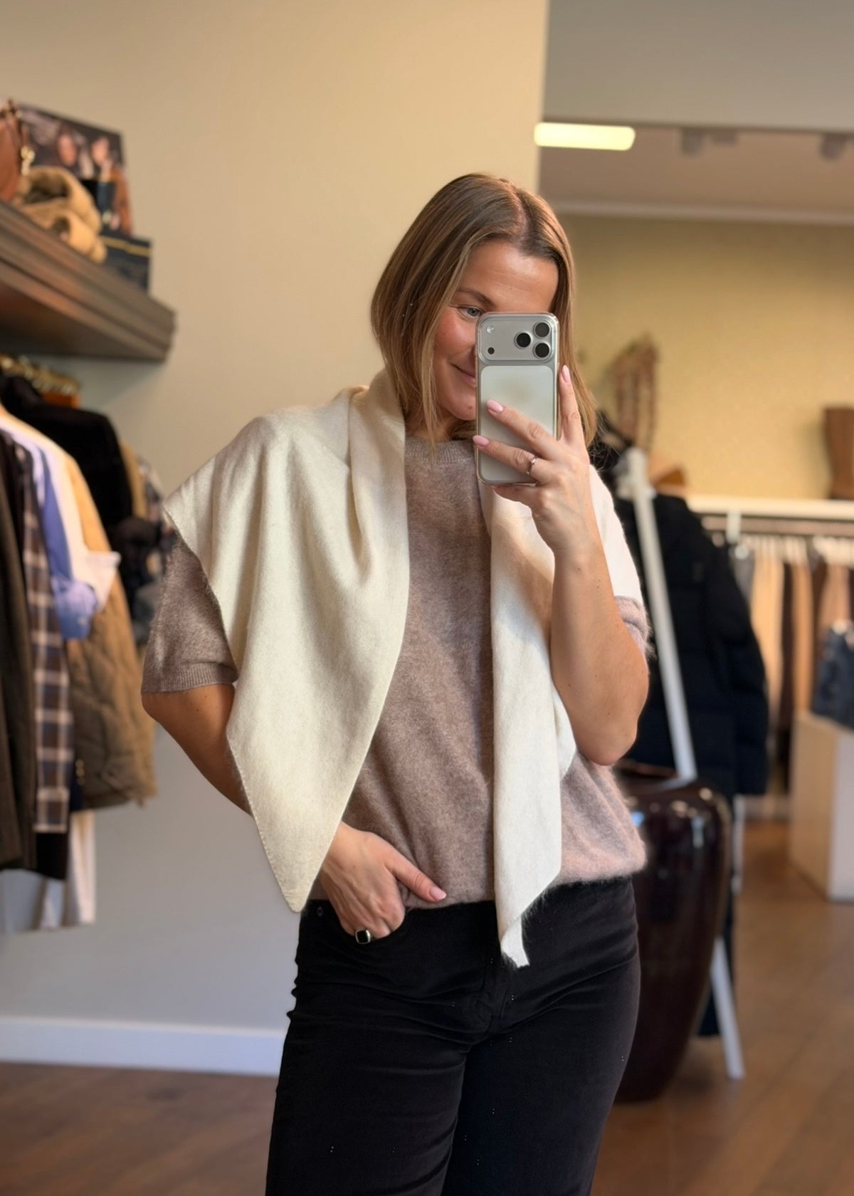 Brushed Cashmere Shawl Offwhite