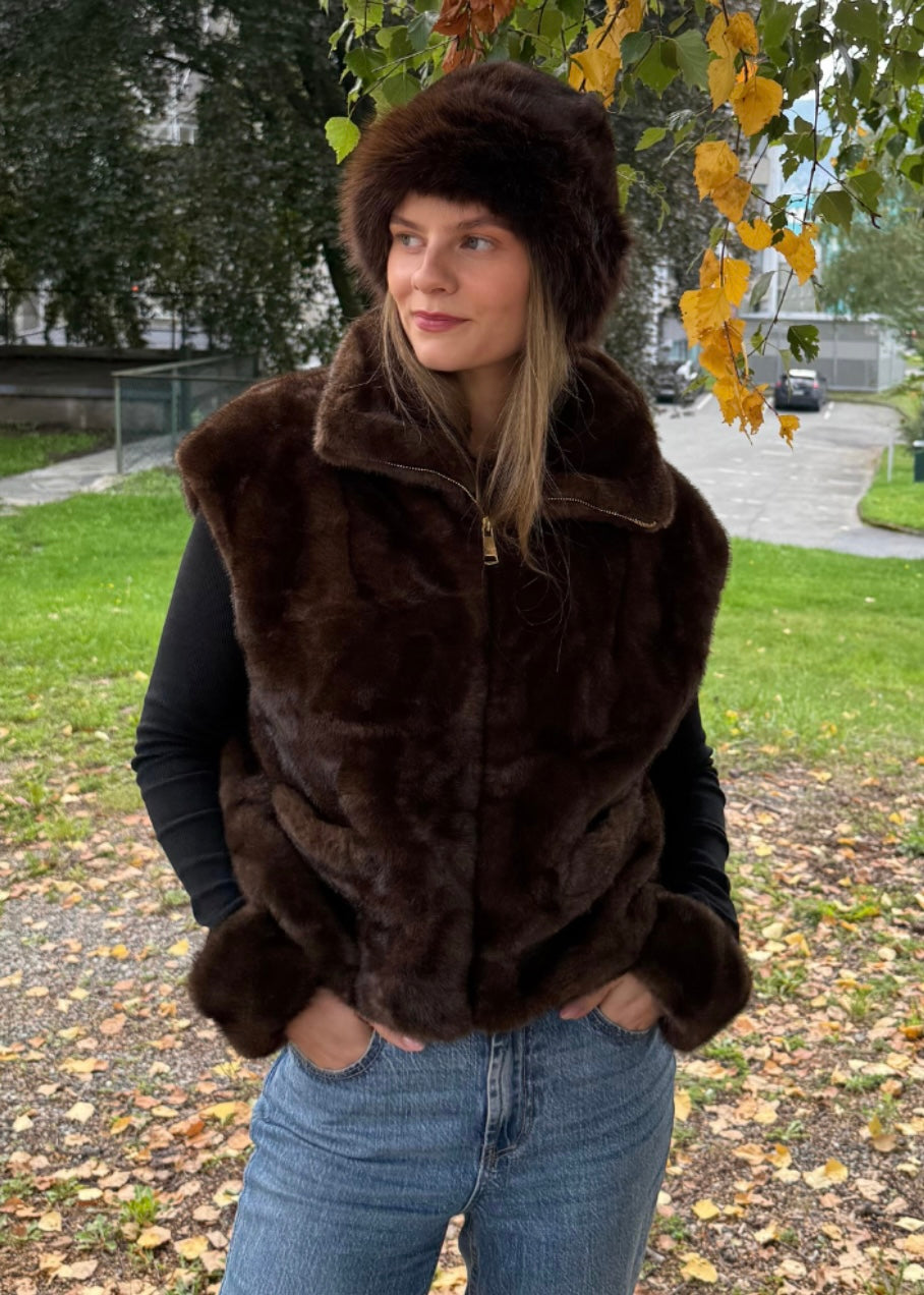St. Moritz vest Brun