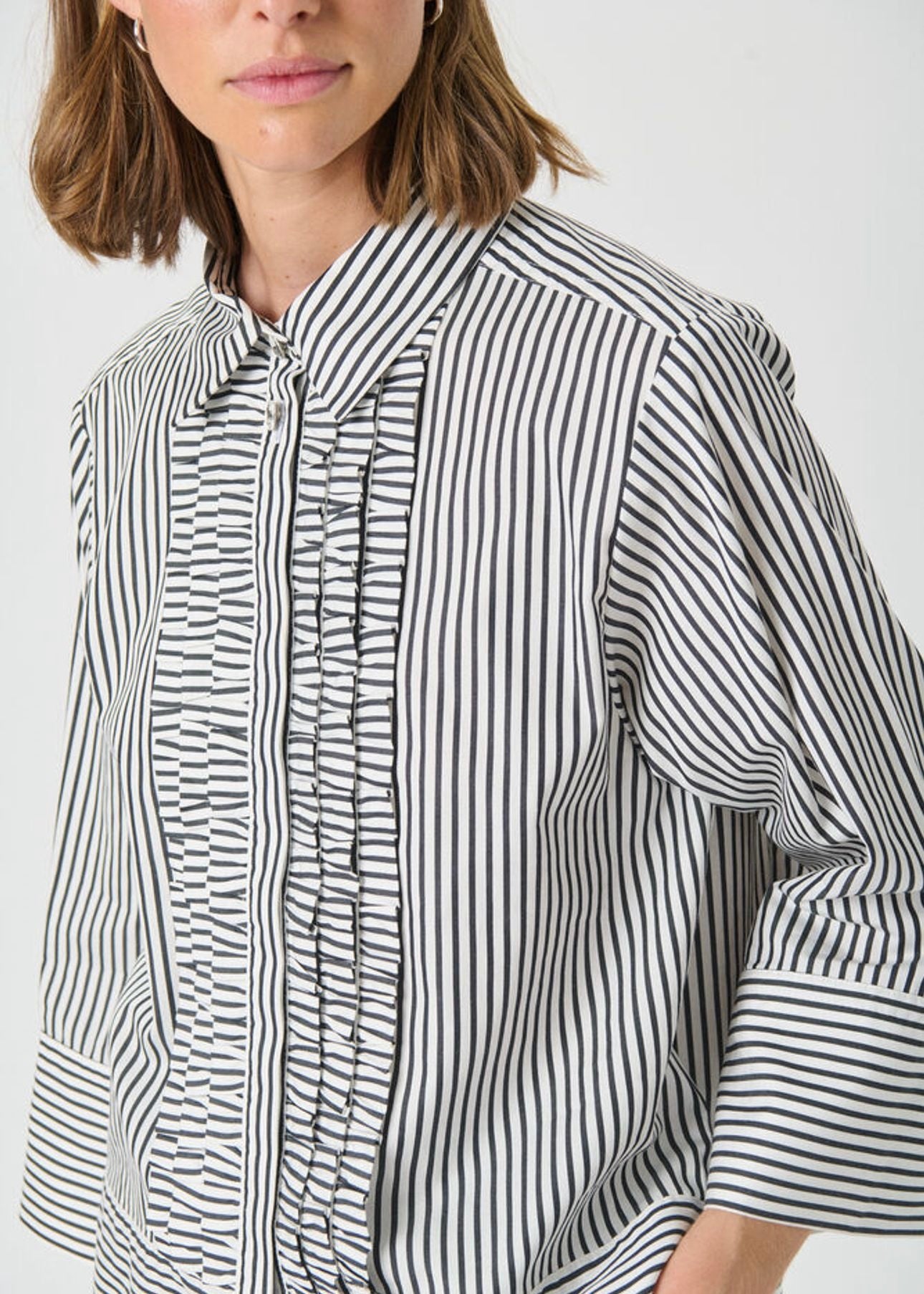 Vinny shirt Black Stripe
