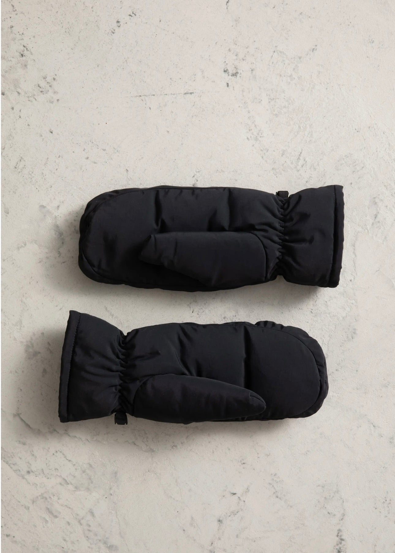 Camilla Pihl Olina Down mittens - Black