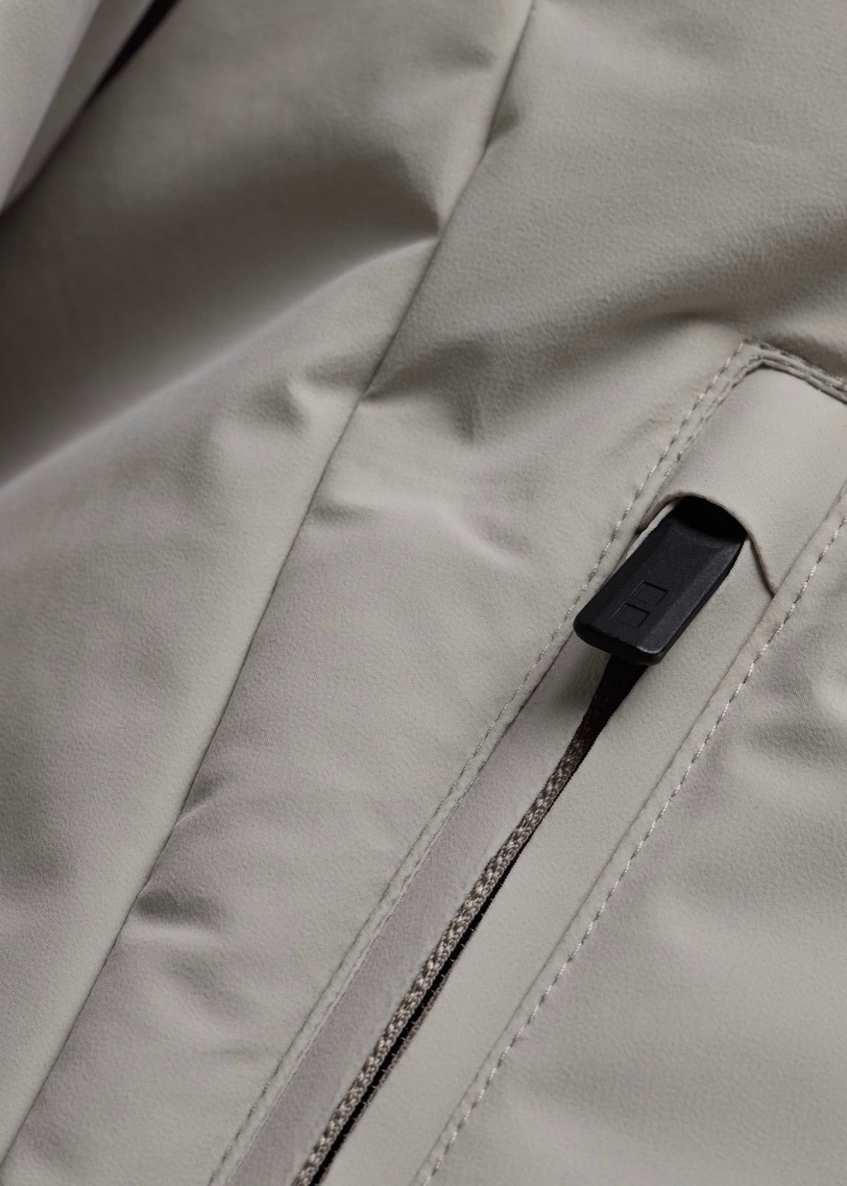 Bolt XP Down Jacket Desert