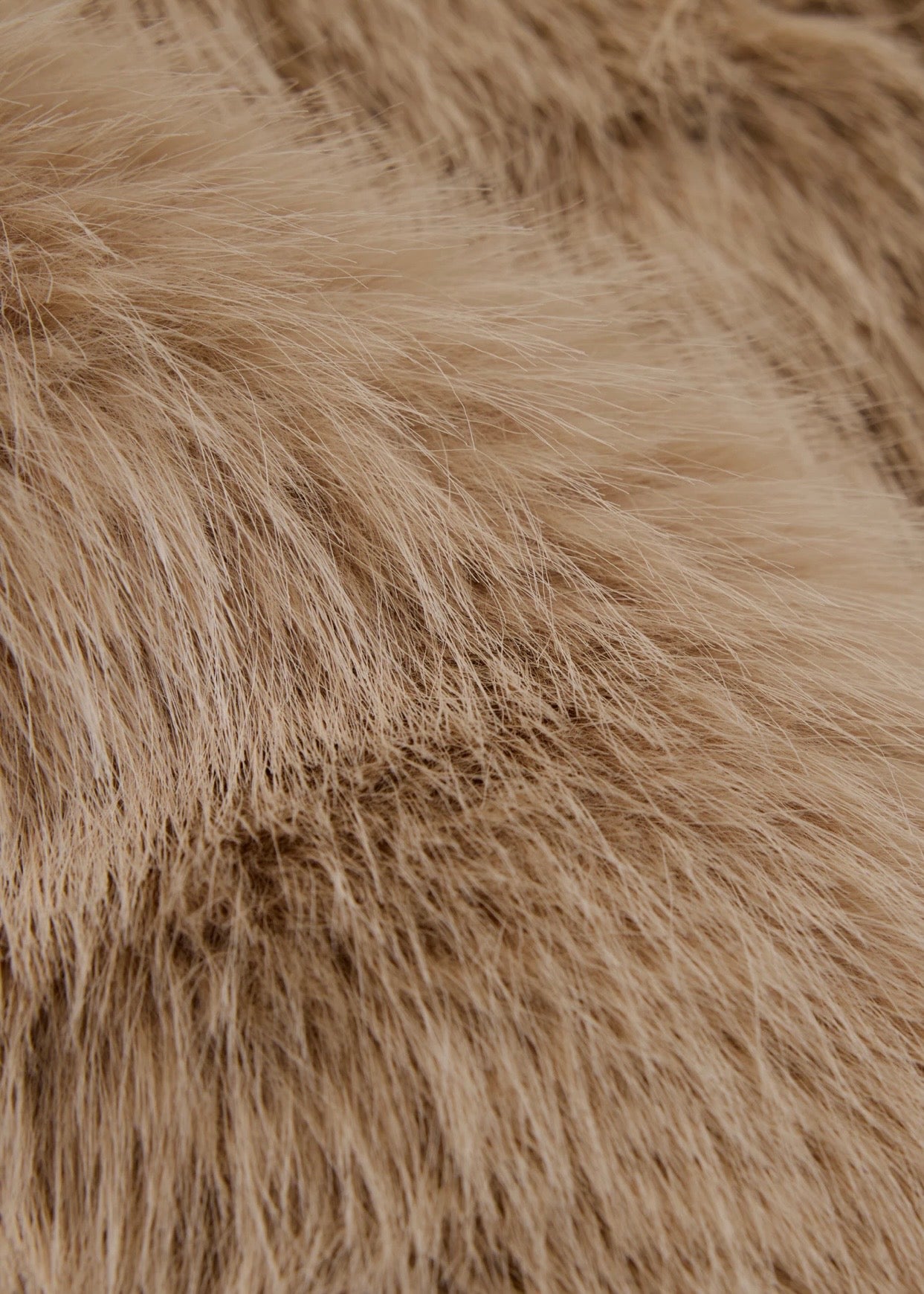 Tora Fake Fur Jacket Beige