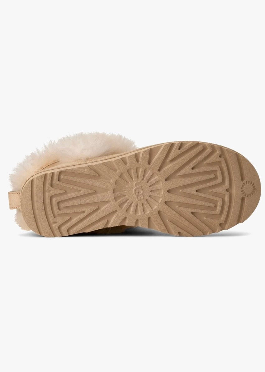 W Classic Ultra Mini Chalet Sandcastle