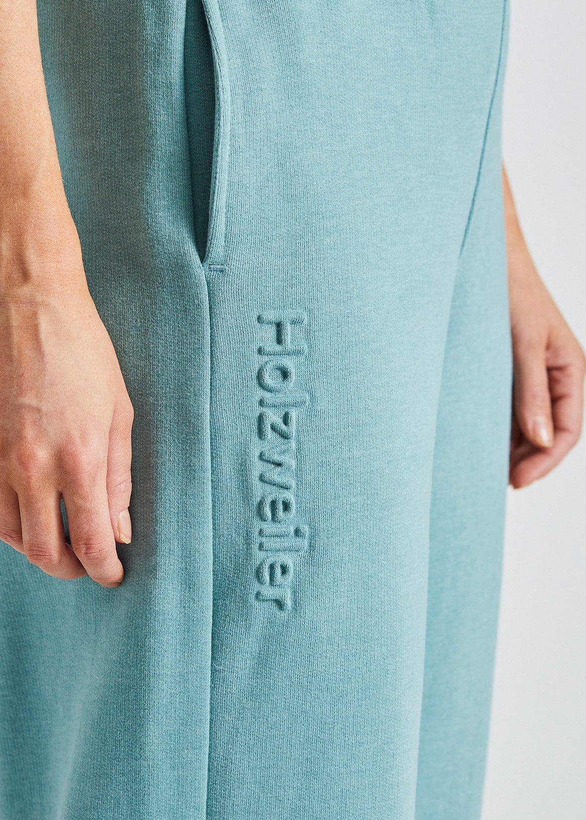 Holzweiler Halley Emboss trousers - Teal